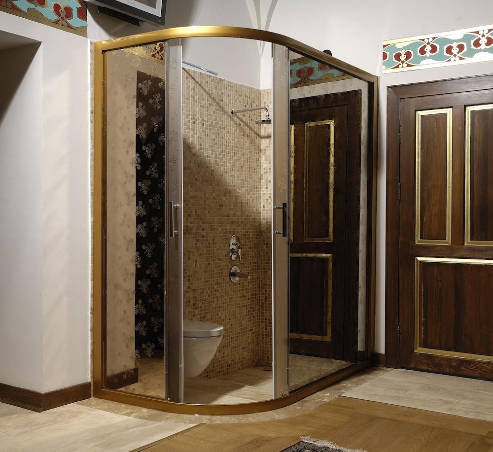 Kanuni Kervansaray Historical 5* Cesme