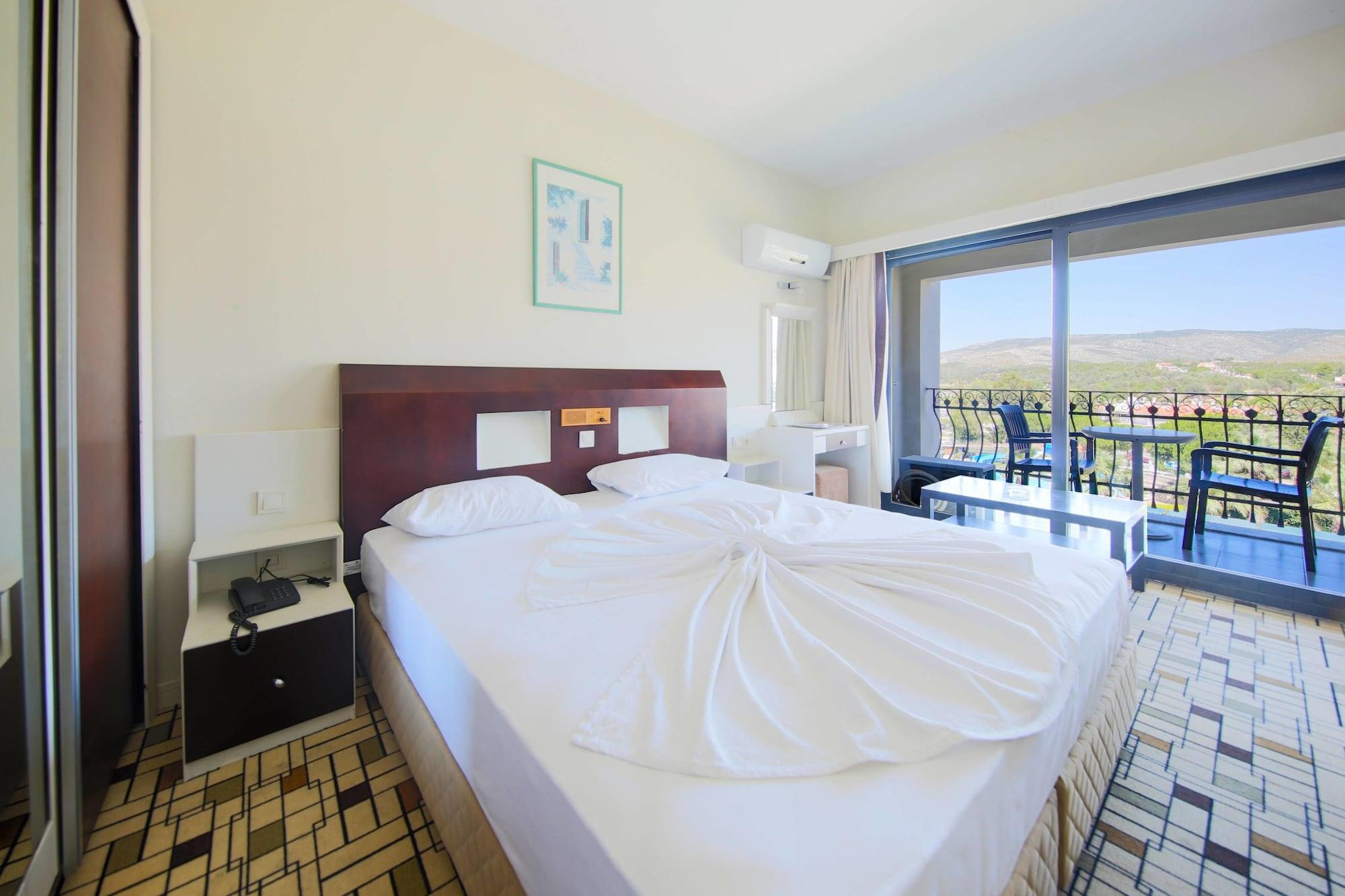 Medis Resort 3*