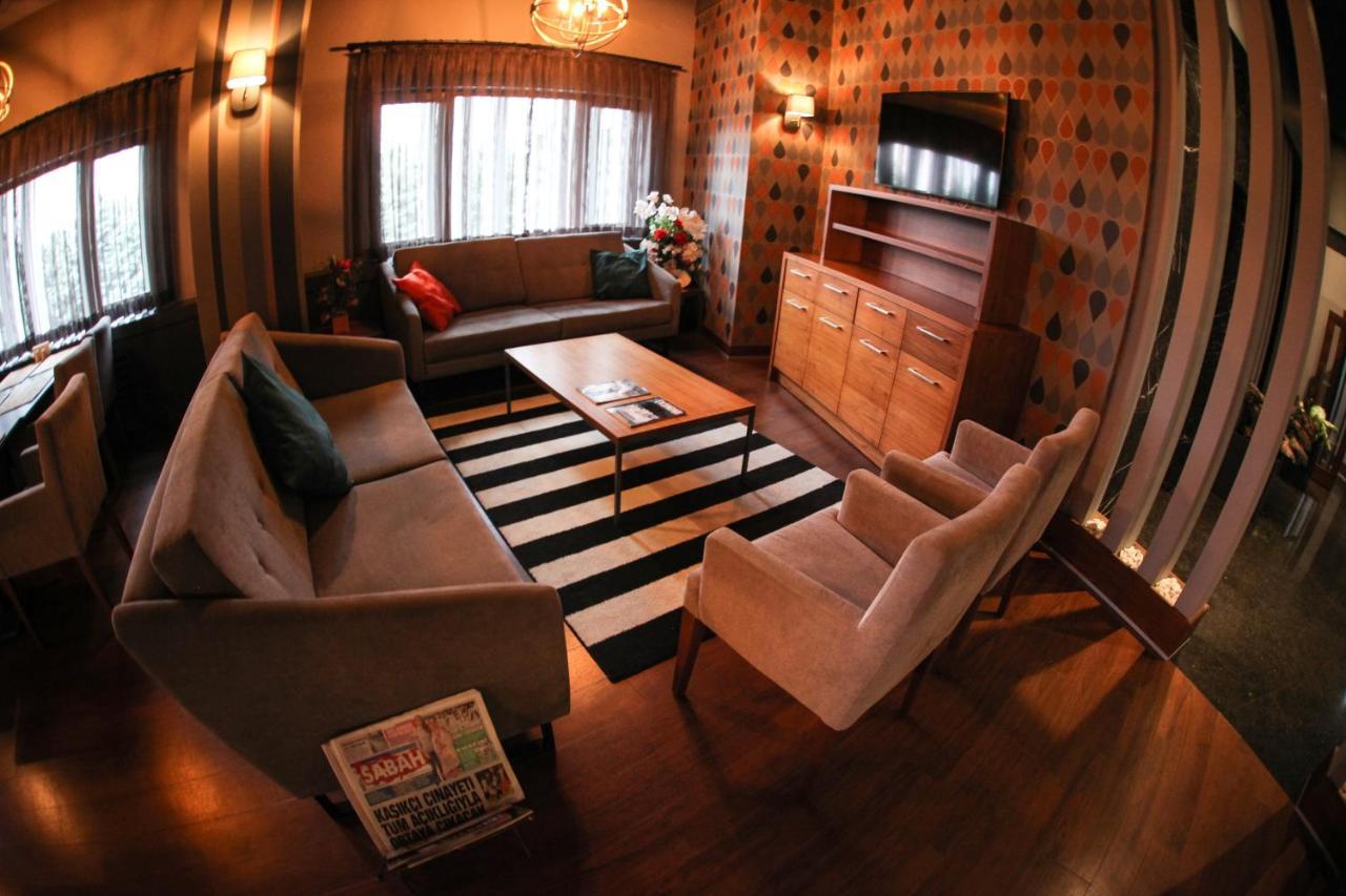 Yayoba Hotel 3*