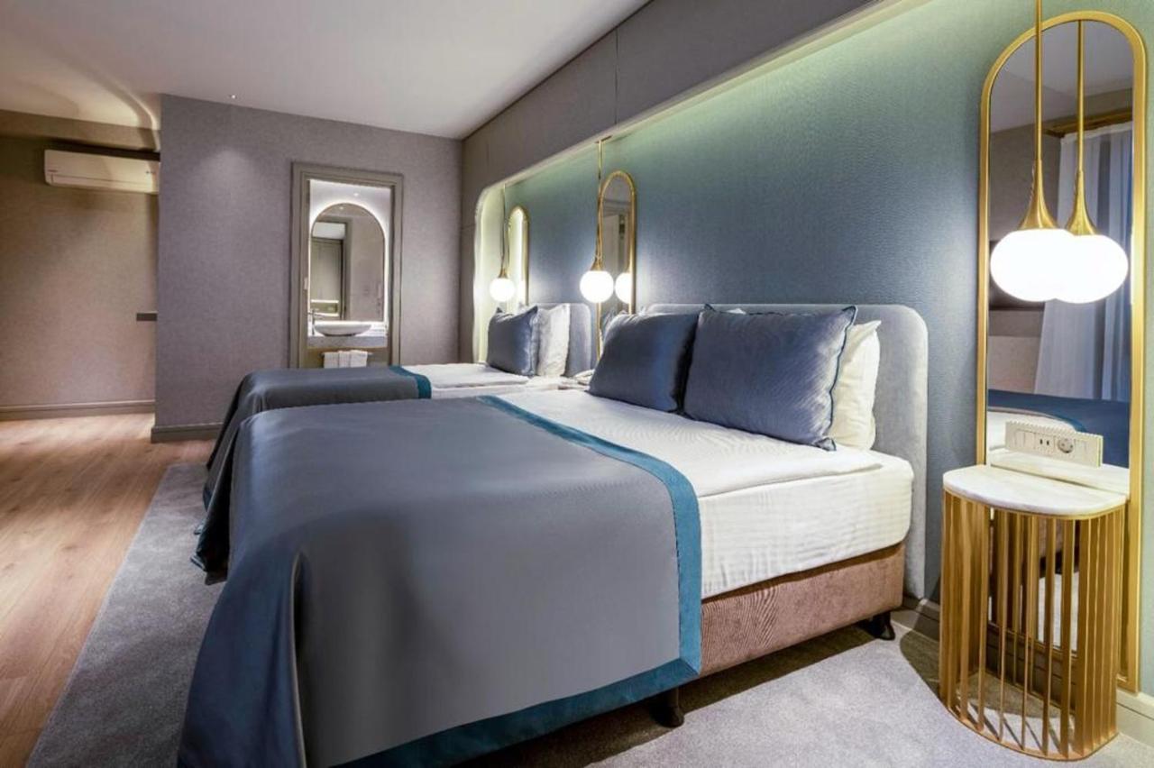Genova Old Hotel 3*
