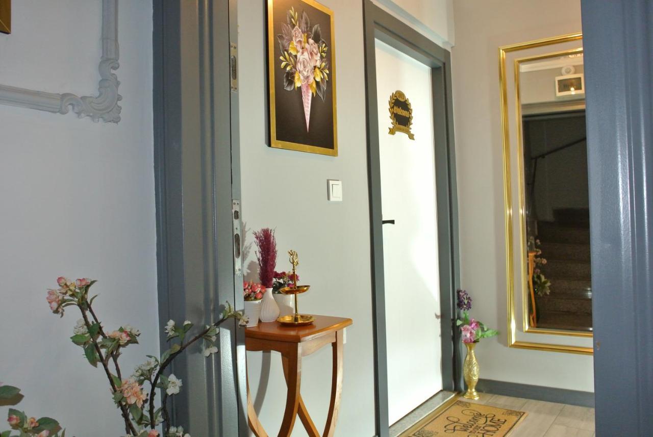 Emirhan & Istanbul