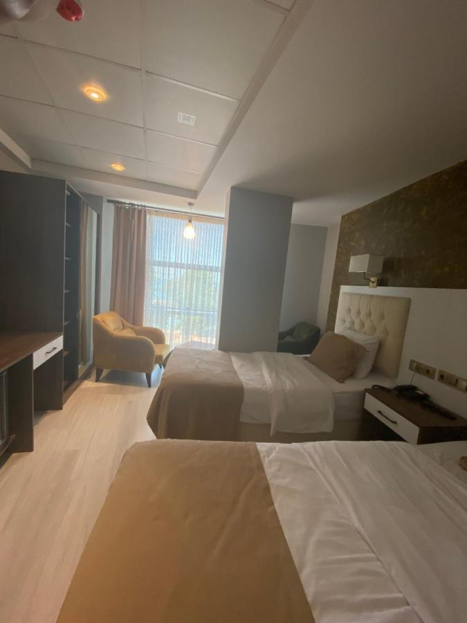 Alarga Premier 3*