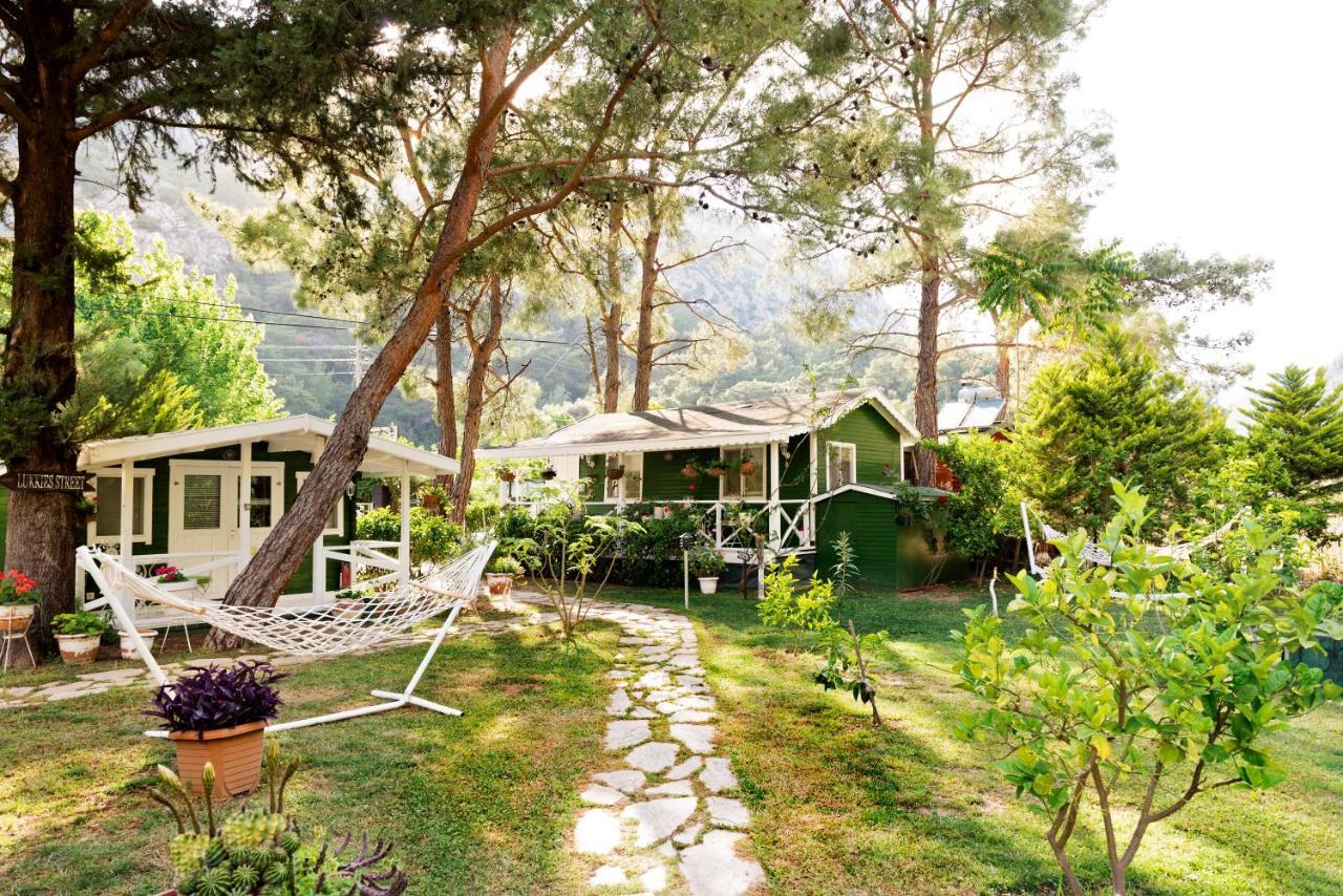 Lukkies Bed & Breakfast 3*