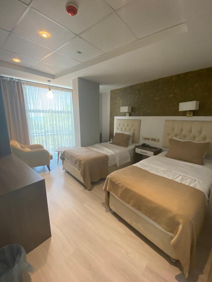 Alarga Premier Hotel 3*