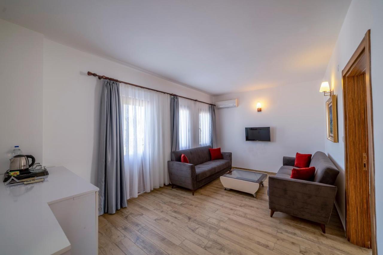 Queen Boutique Hotel 2*