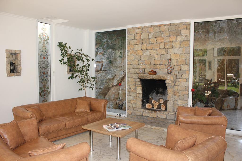 Olimpos Bed & Breakfast 4*
