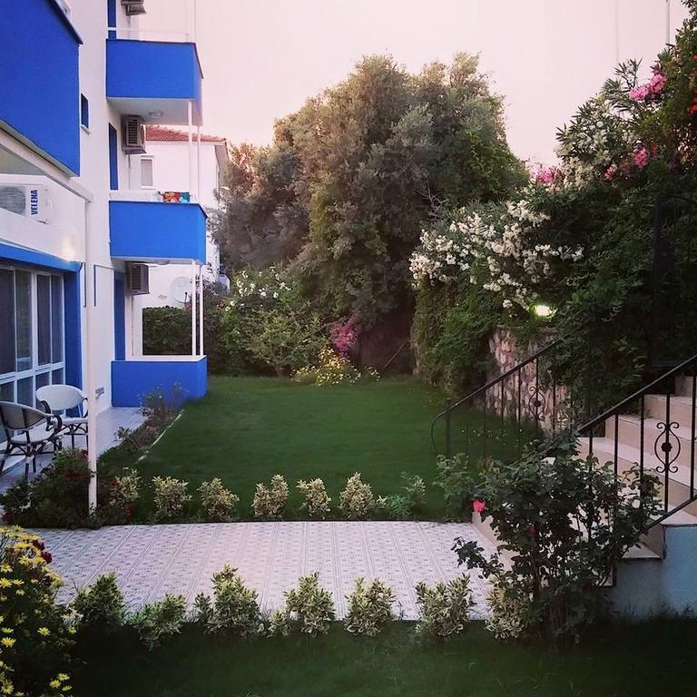 Aparthotel Parla