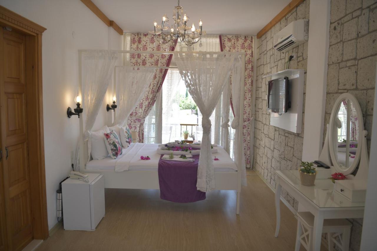 Hotel Kemerlihan Deluxe 2*
