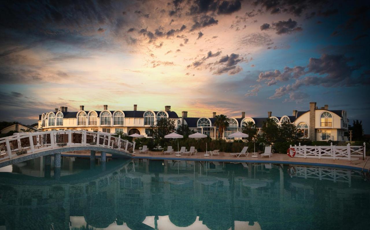 Seahorse Deluxe Hotel 3*