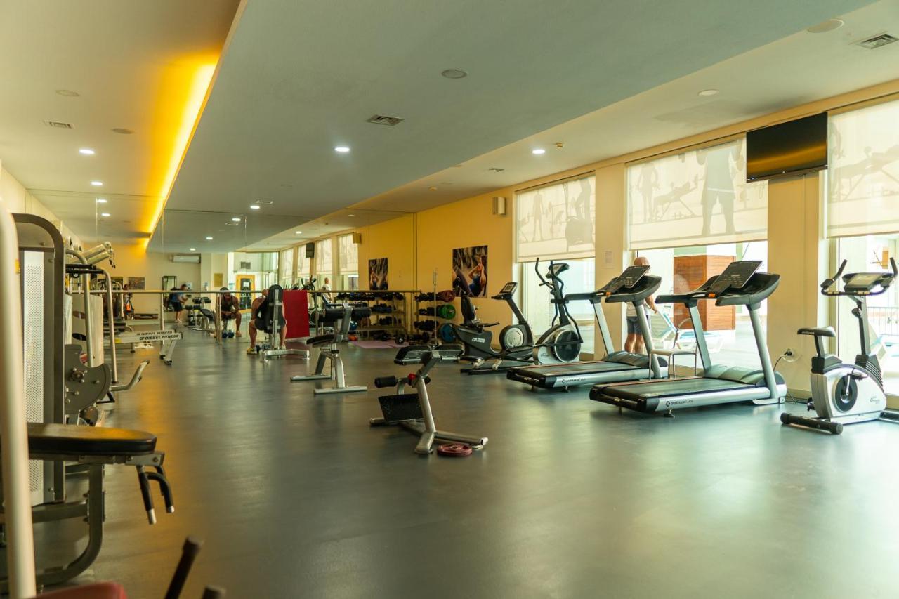 Hotel Aqi Pegasos World Side