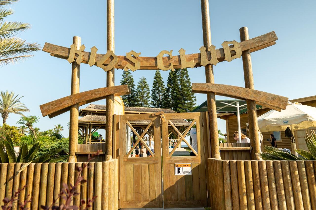 Hotel Aqi Pegasos World Side