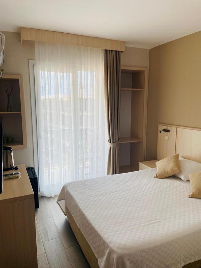 Aparthotel Ileri &