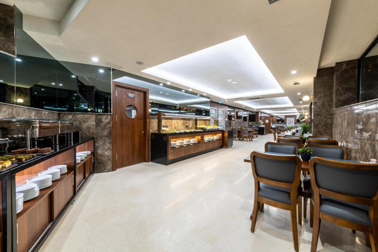 Aprilis Deluxe Hotel 4*