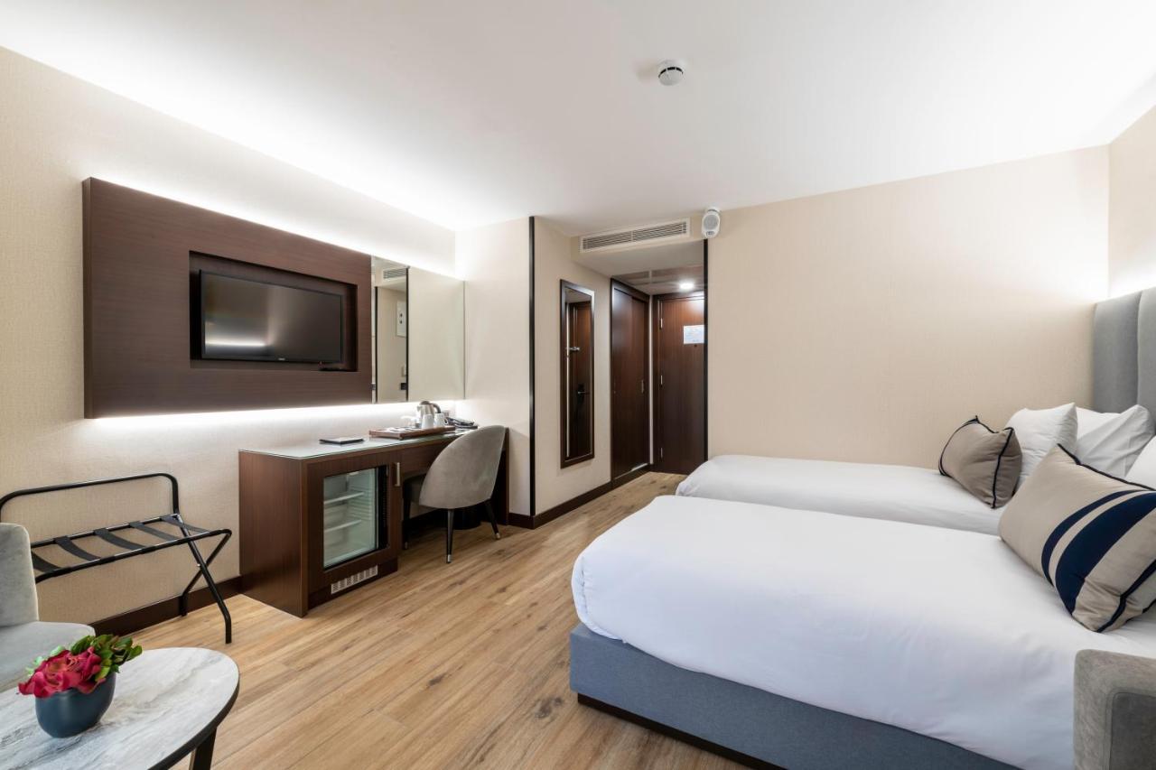 Aprilis Deluxe Hotel 4*
