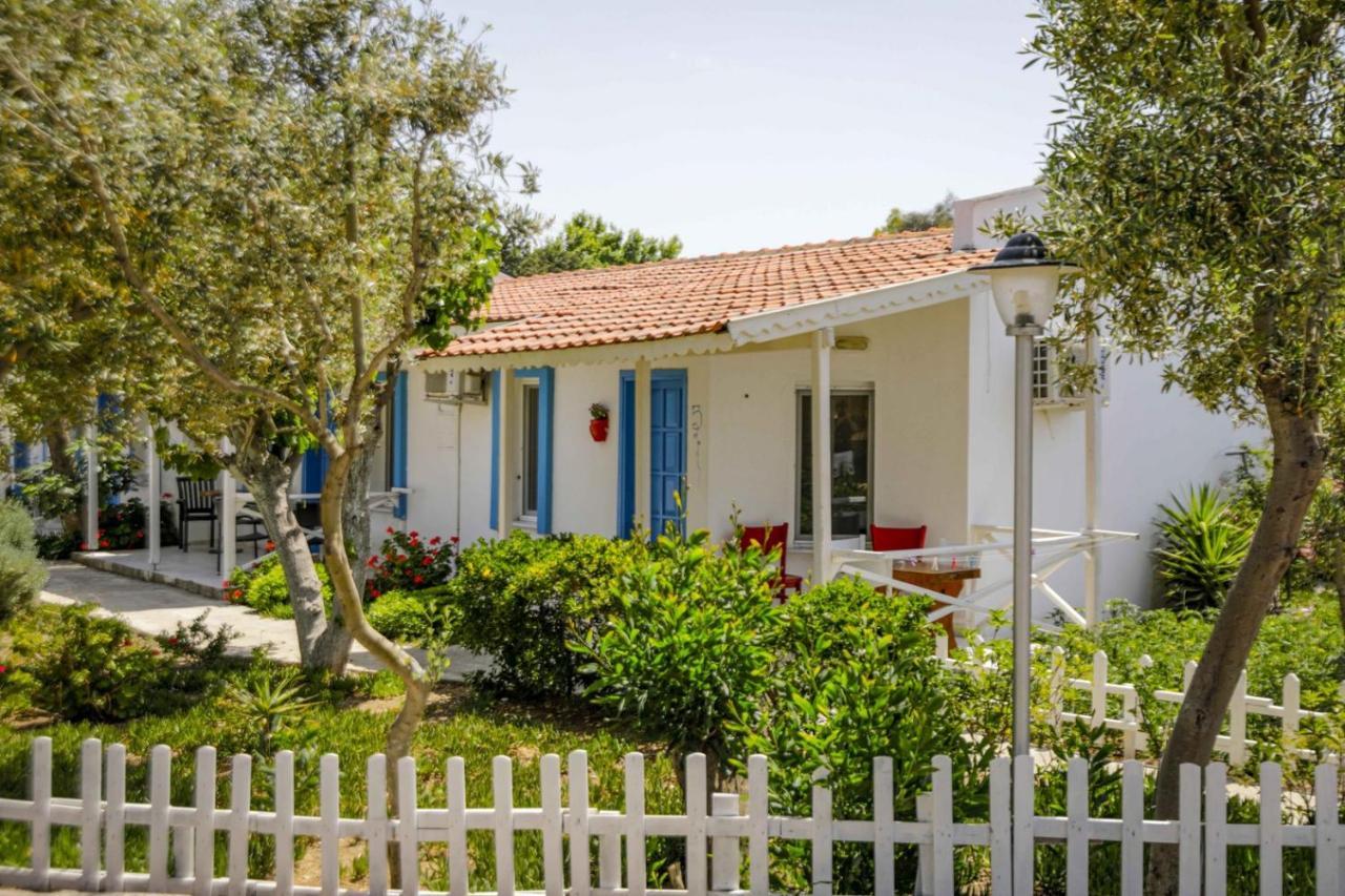 Teos Ormanci Tatil Koyu Seferihisar