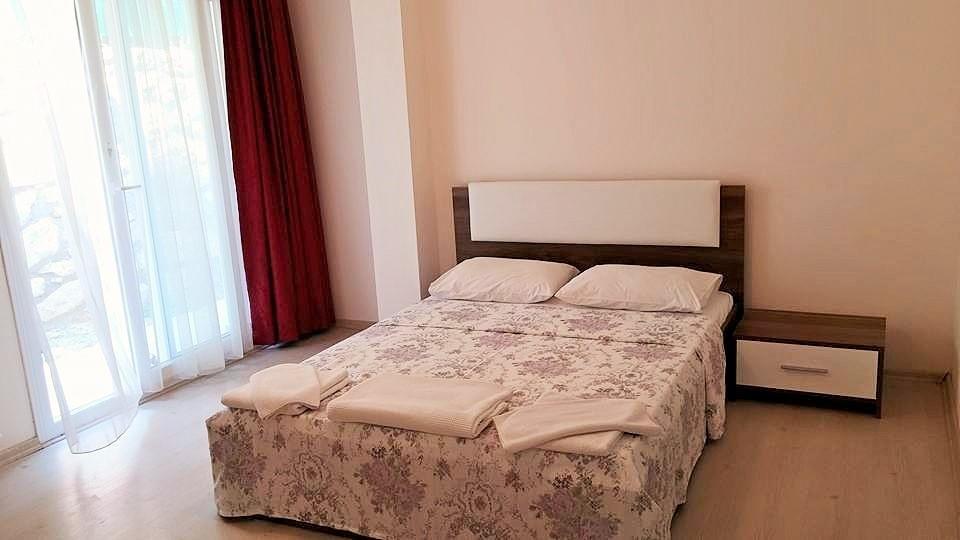 Parla Aparthotel 2*