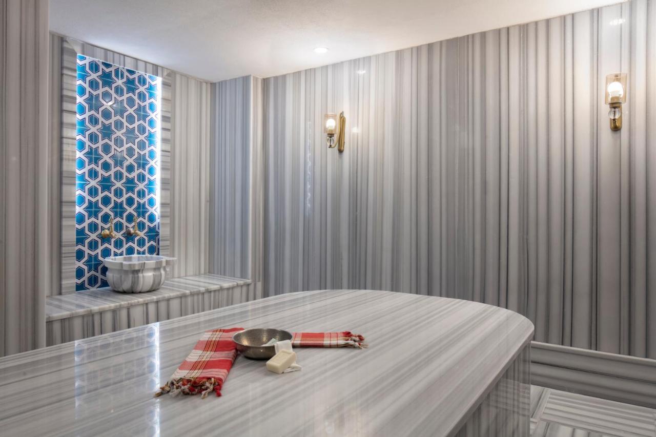 Blue Marlin Deluxe & Hotel