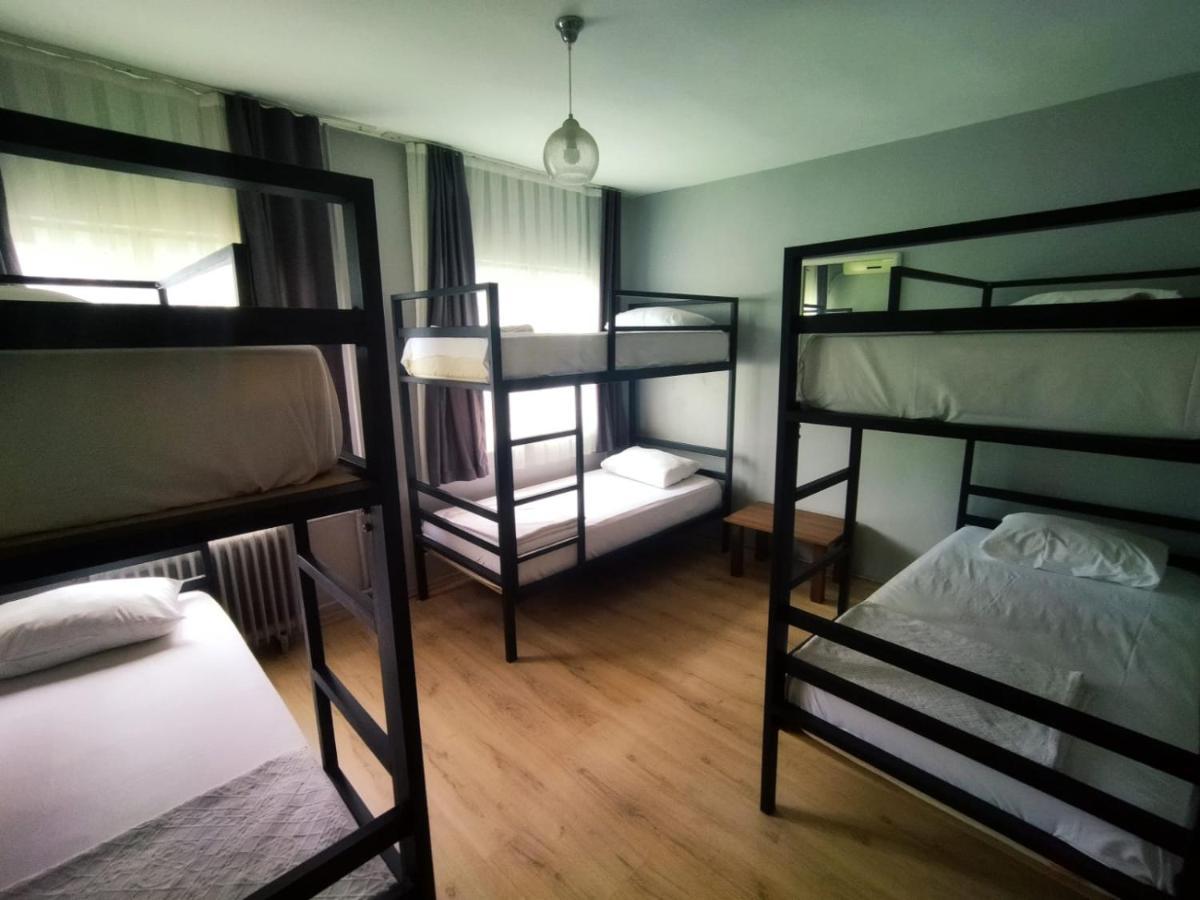 Hostel Sultan & *