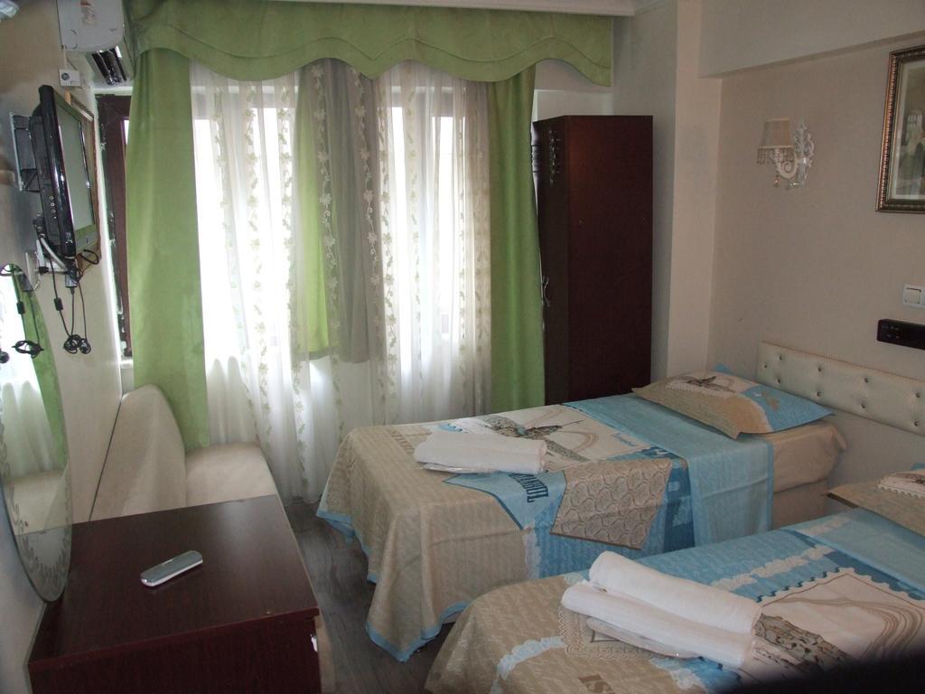 Hotel Artemis Old 3*