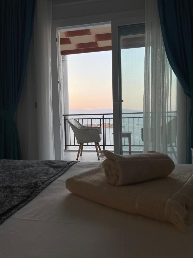 Front Apartment