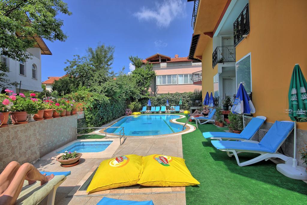 Hotel Mandalinn