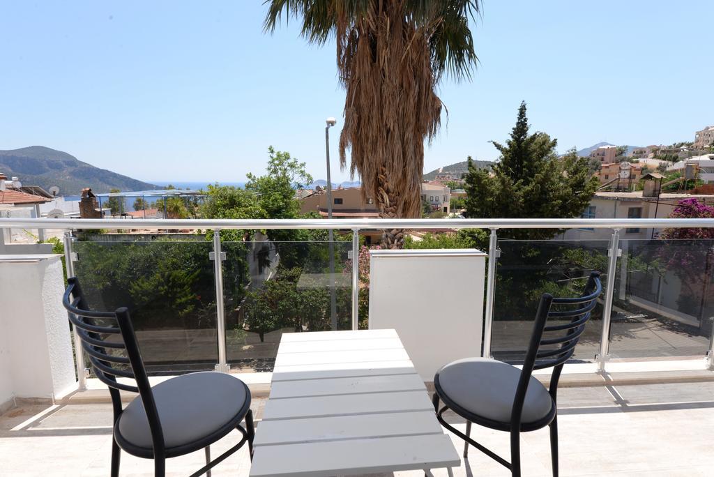 Neruda * Kalkan
