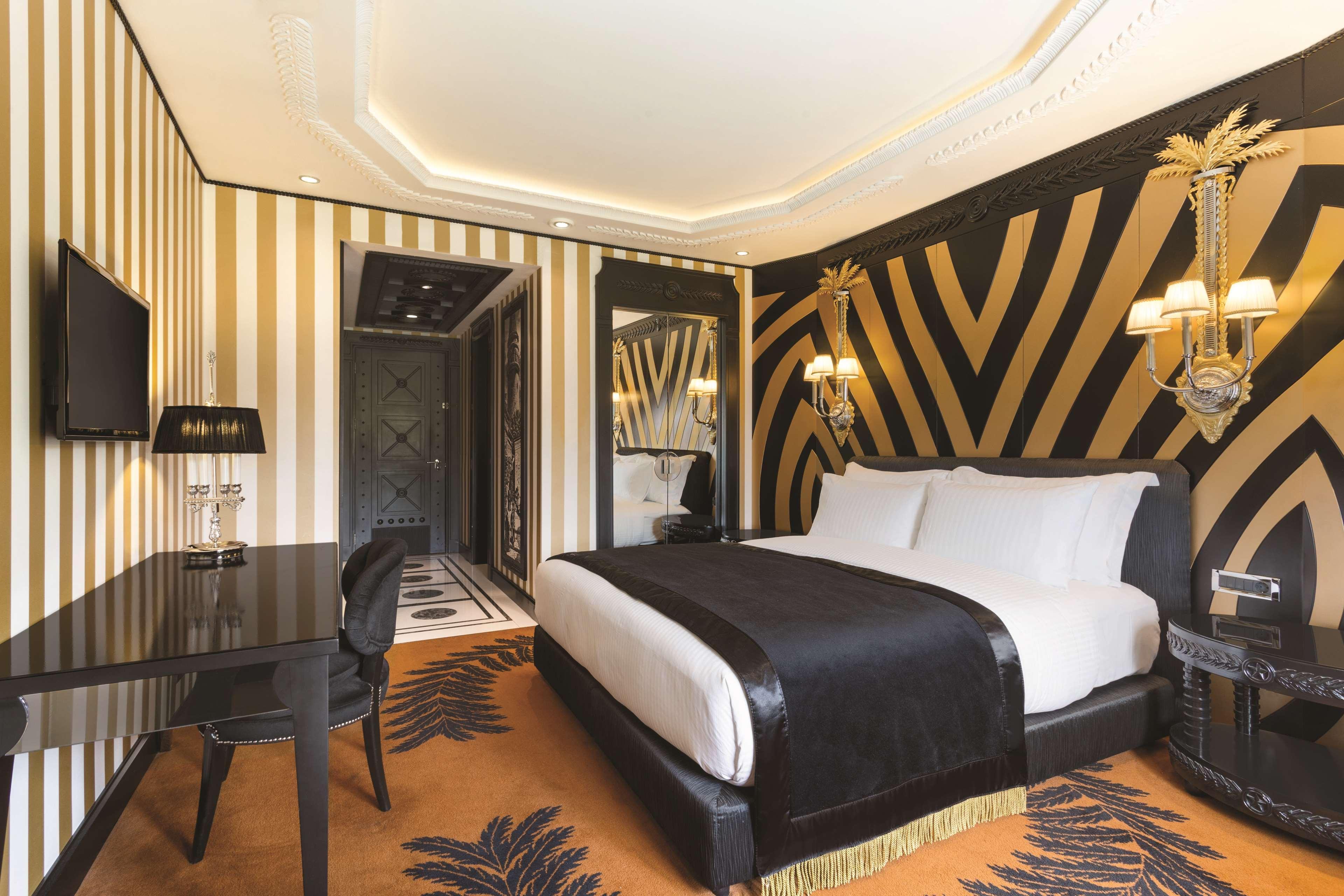 Hotel Wyndham Grand Kalamis Marina 5*