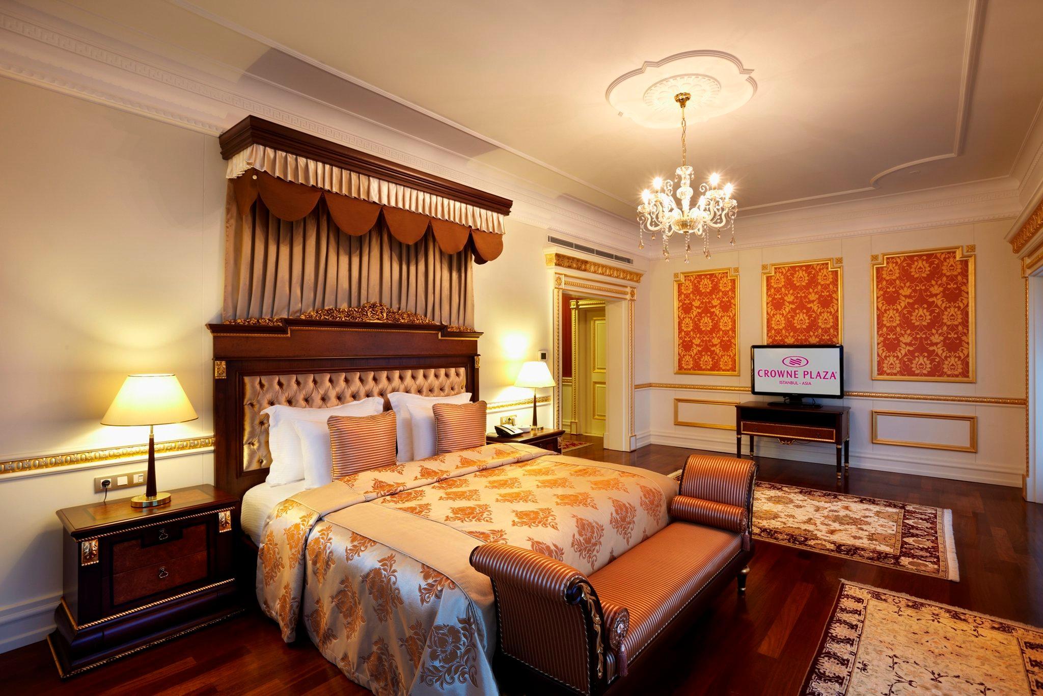 Crowne Plaza Asia By Ihg Hotel