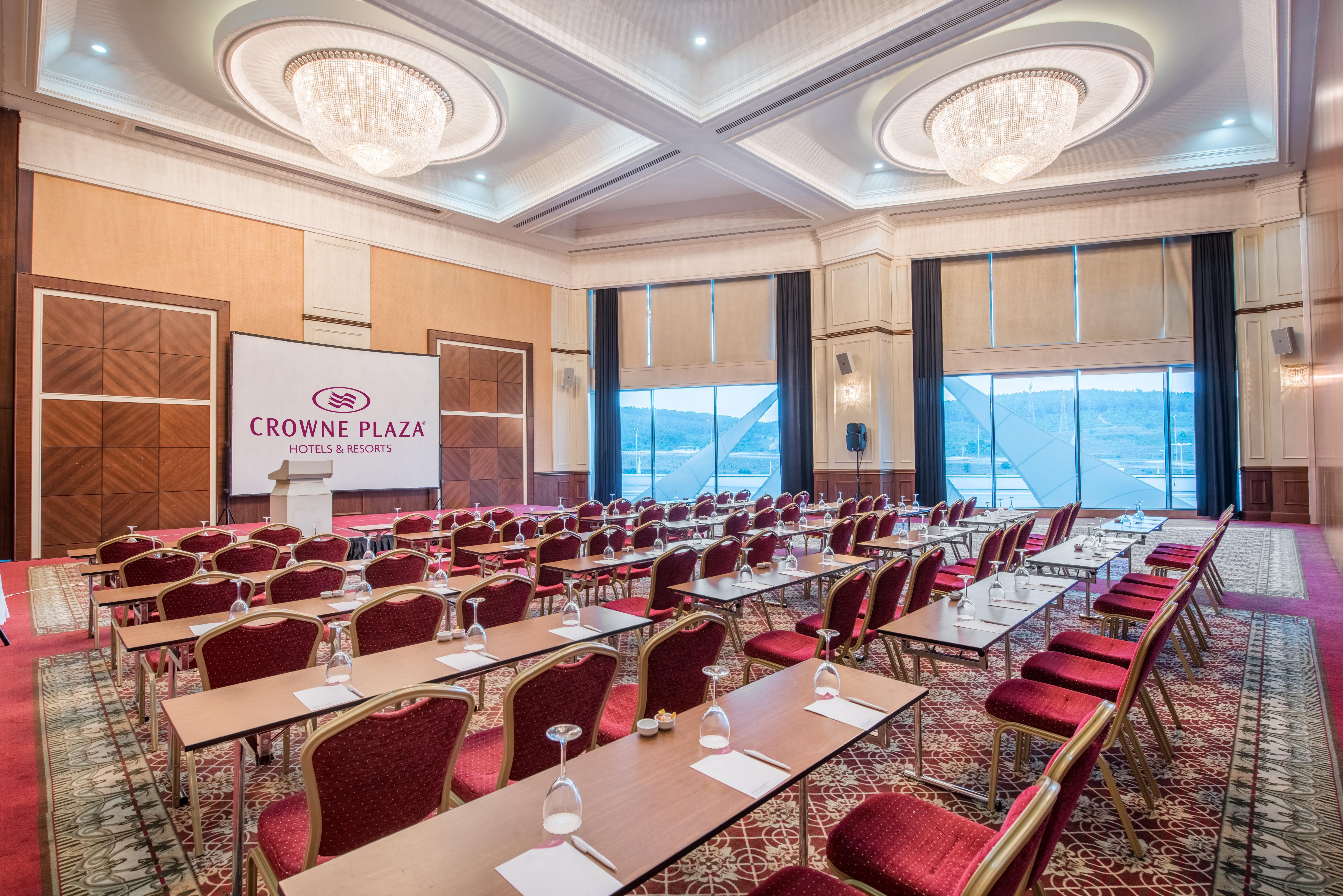Crowne Plaza Asia By Ihg Hotel 5*
