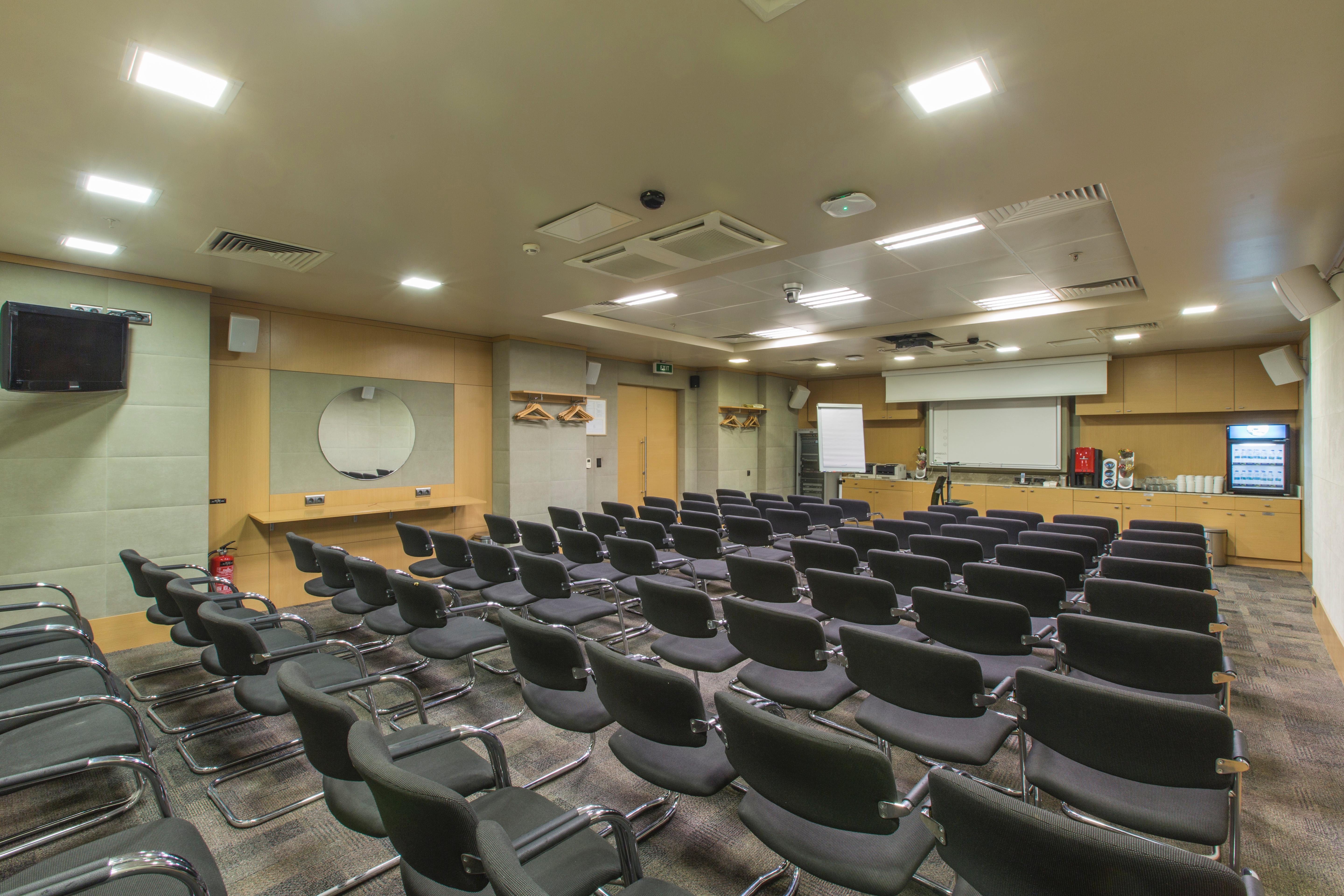 Ramada By Wyndham Pera Taksim Hotel
