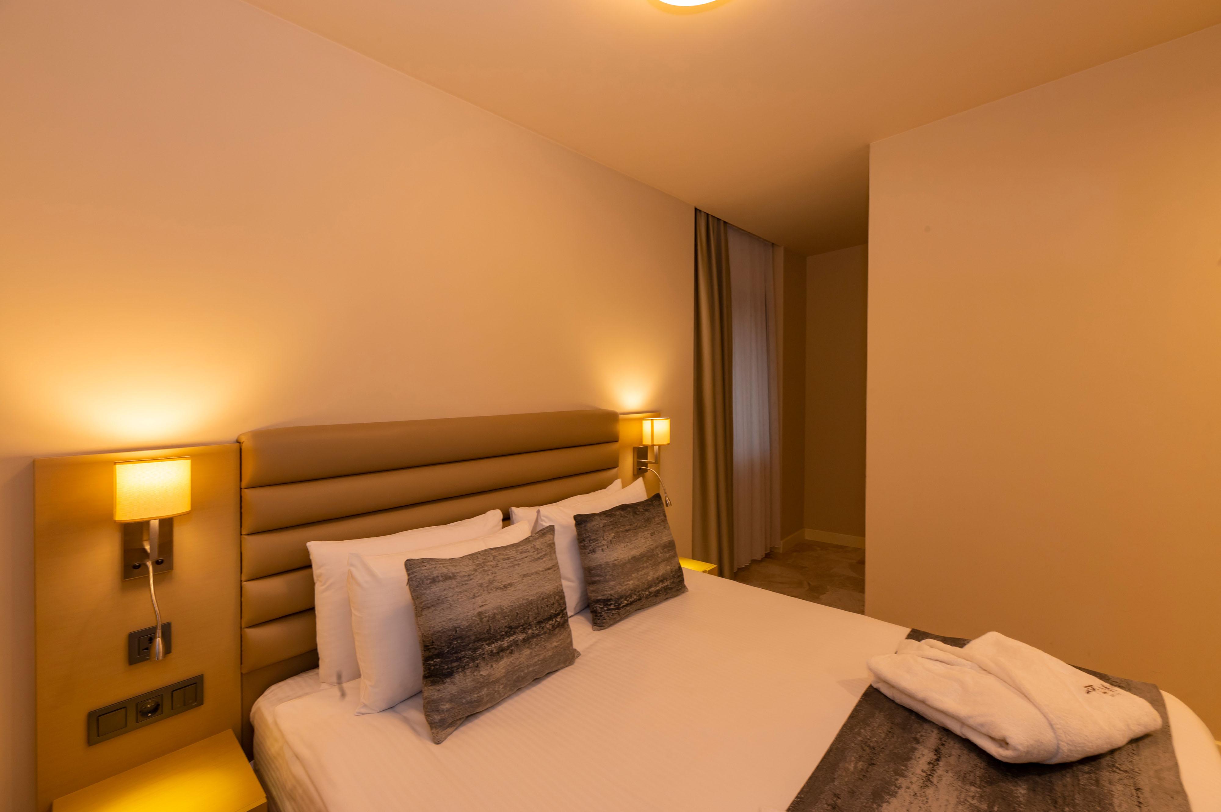 Hotel Ramada By Wyndham Pera Taksim 5*