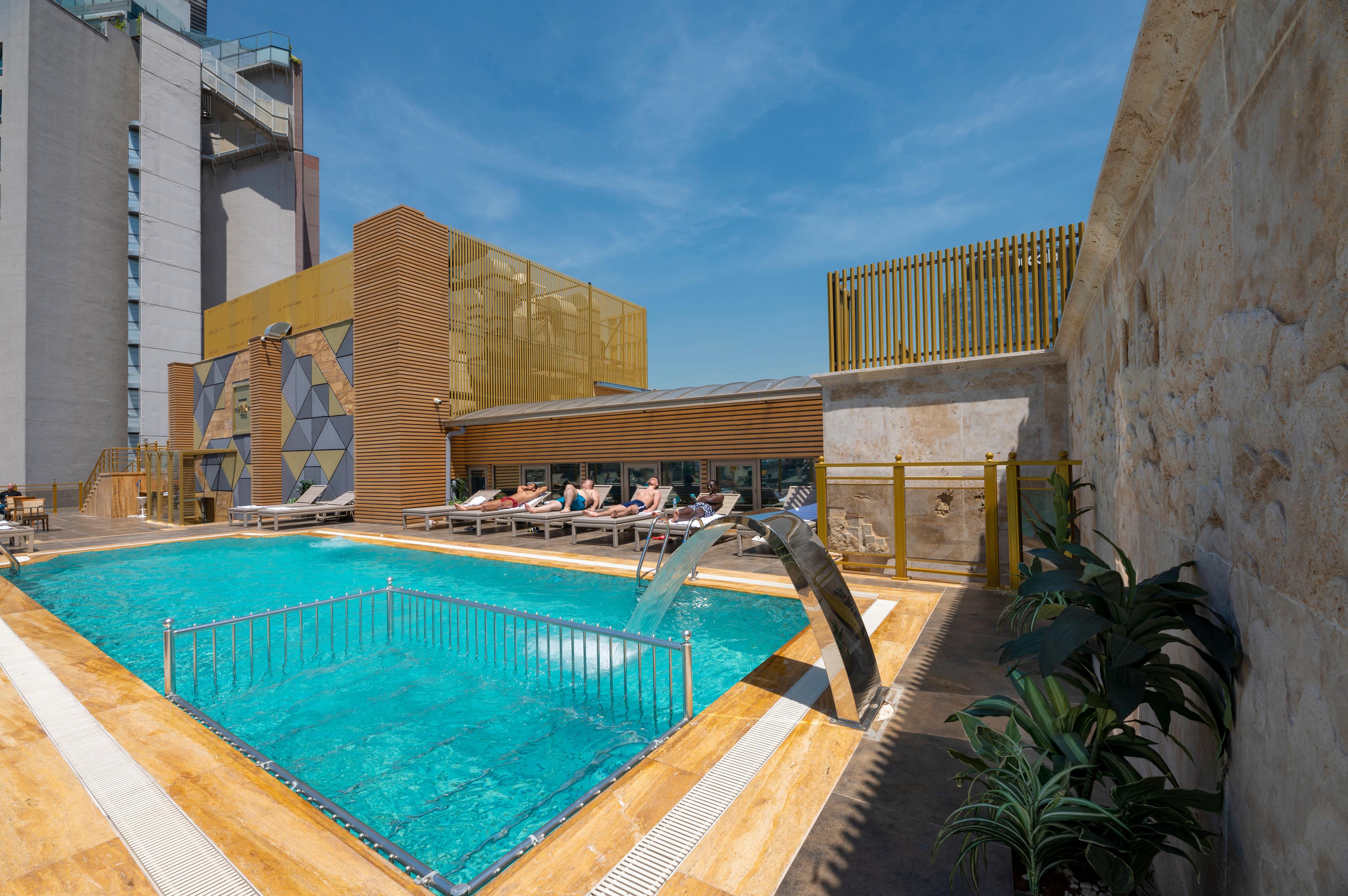 Ramada By Wyndham Pera Taksim