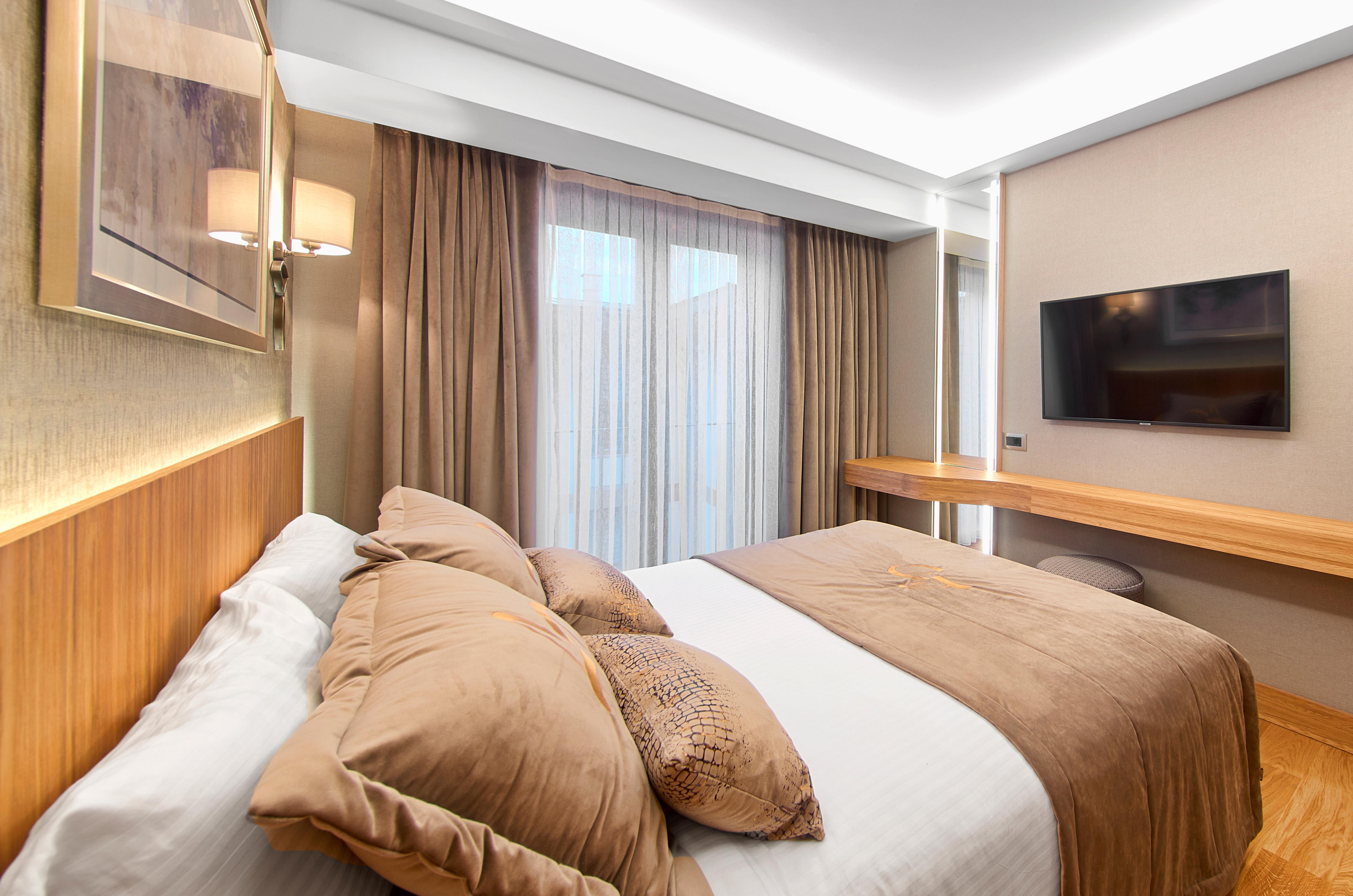 Lady Diana Hotel 4*