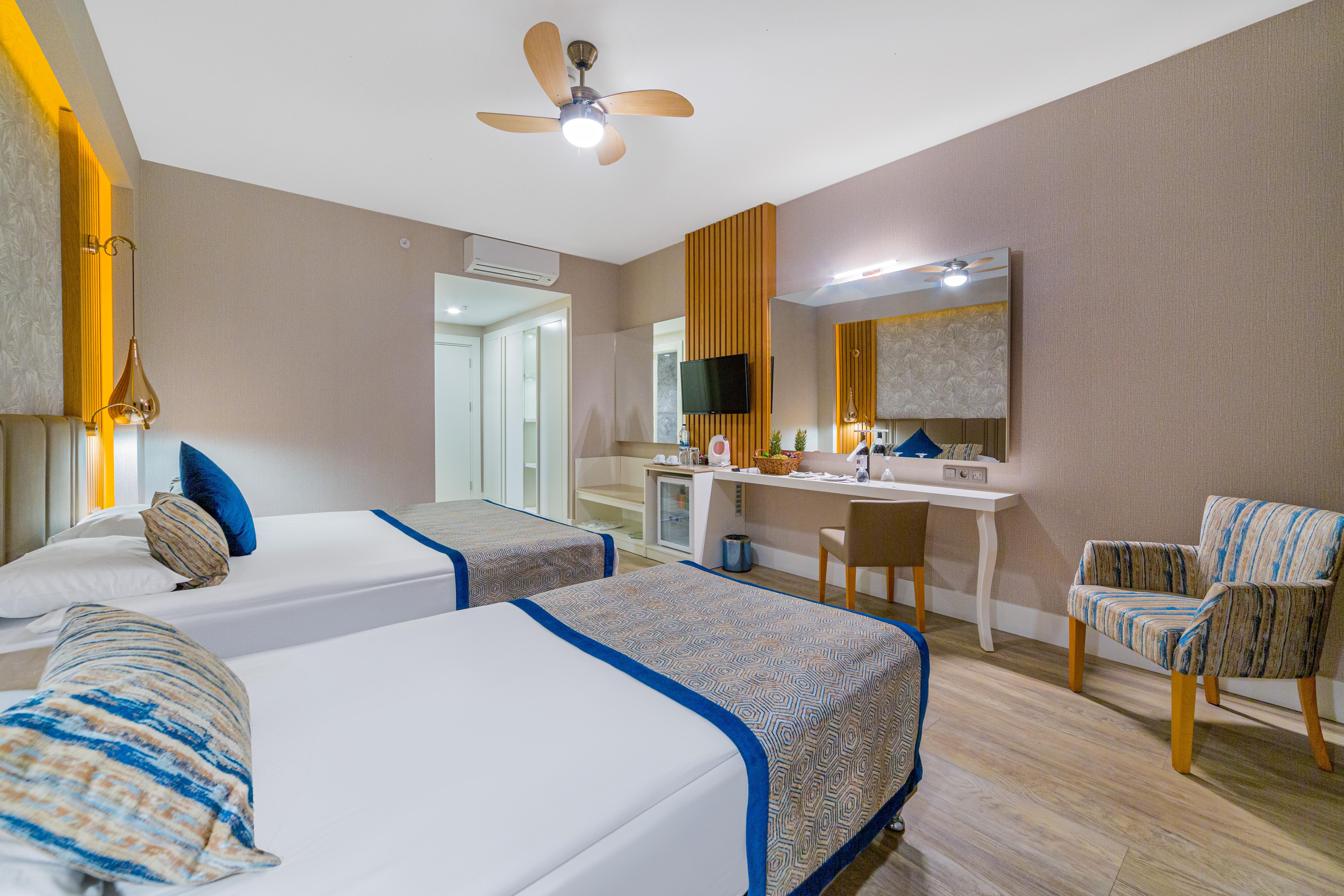 Justiniano Deluxe Hotel 5*
