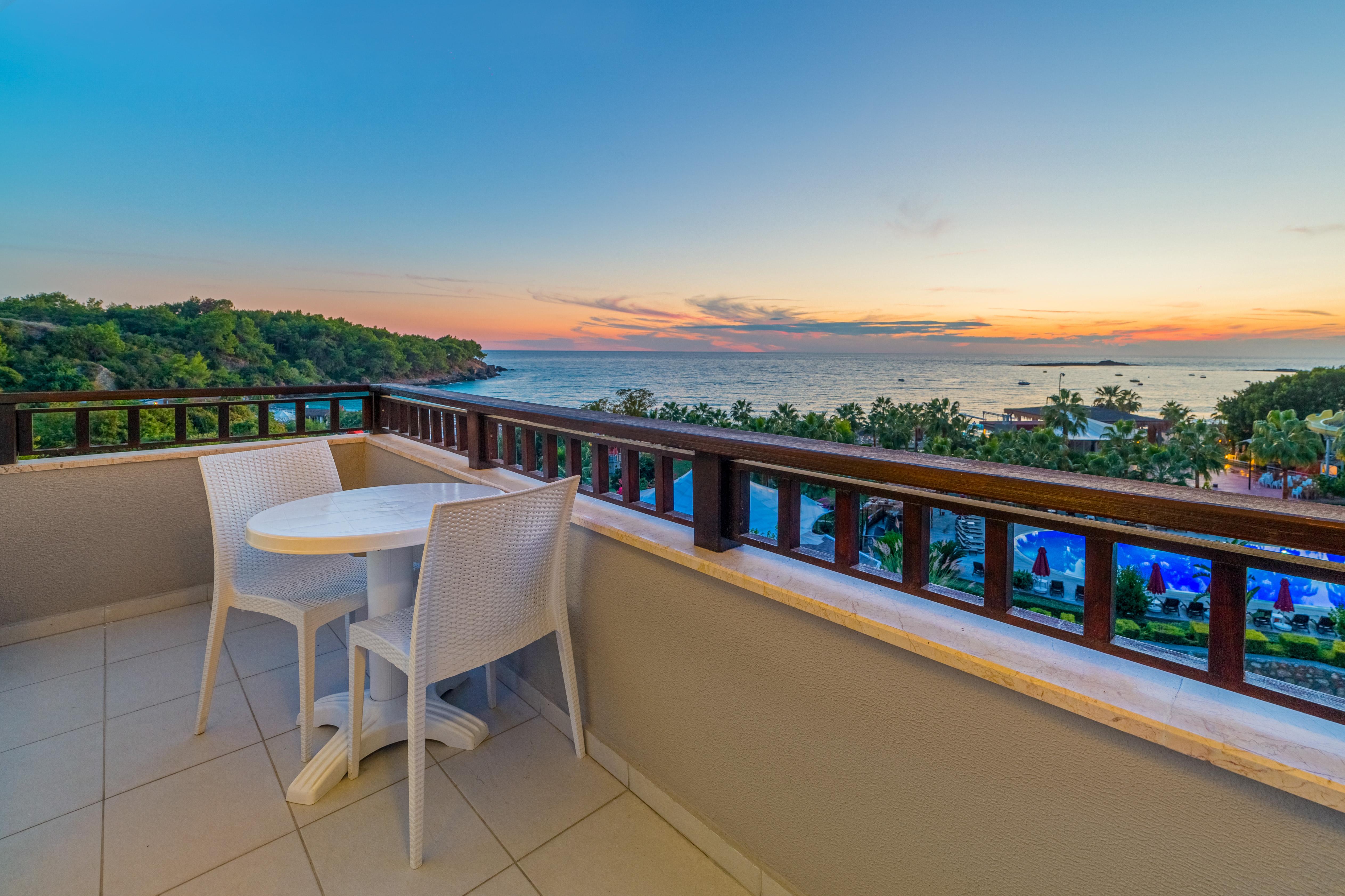 Justiniano Deluxe Hotel Okurcalar