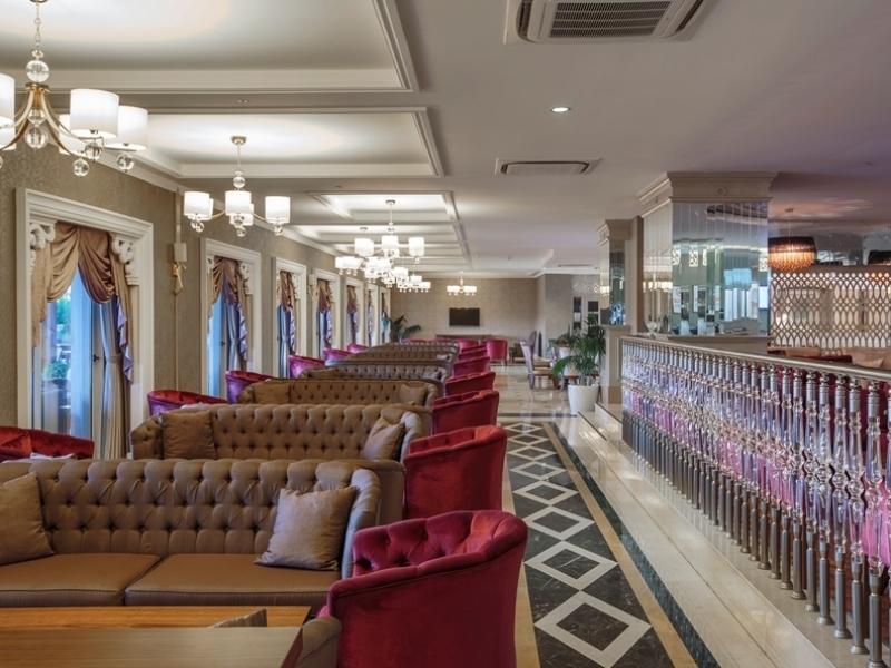 Hotel Crown Serenity Ultra