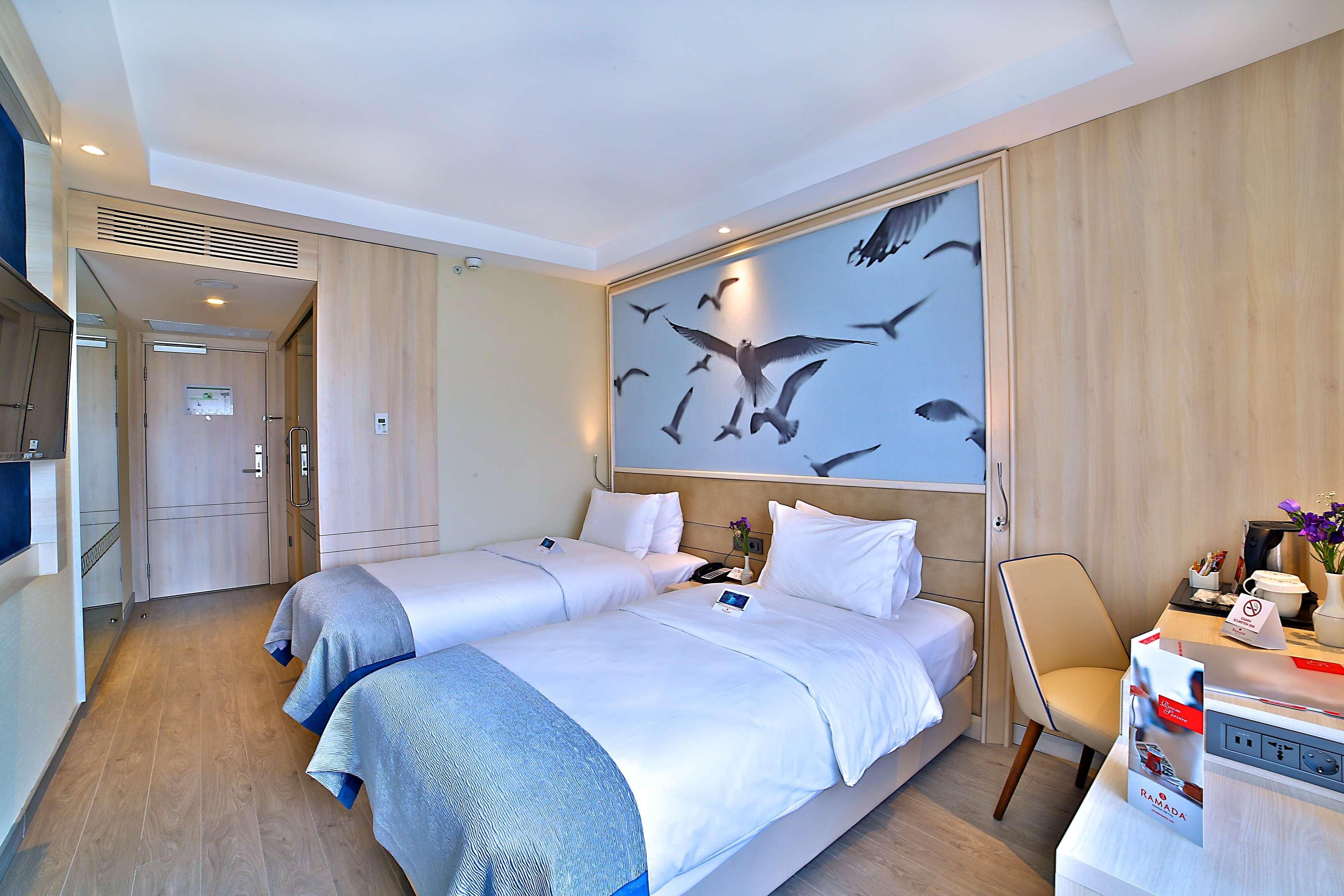 Hotel Ramada By Wyndham Old