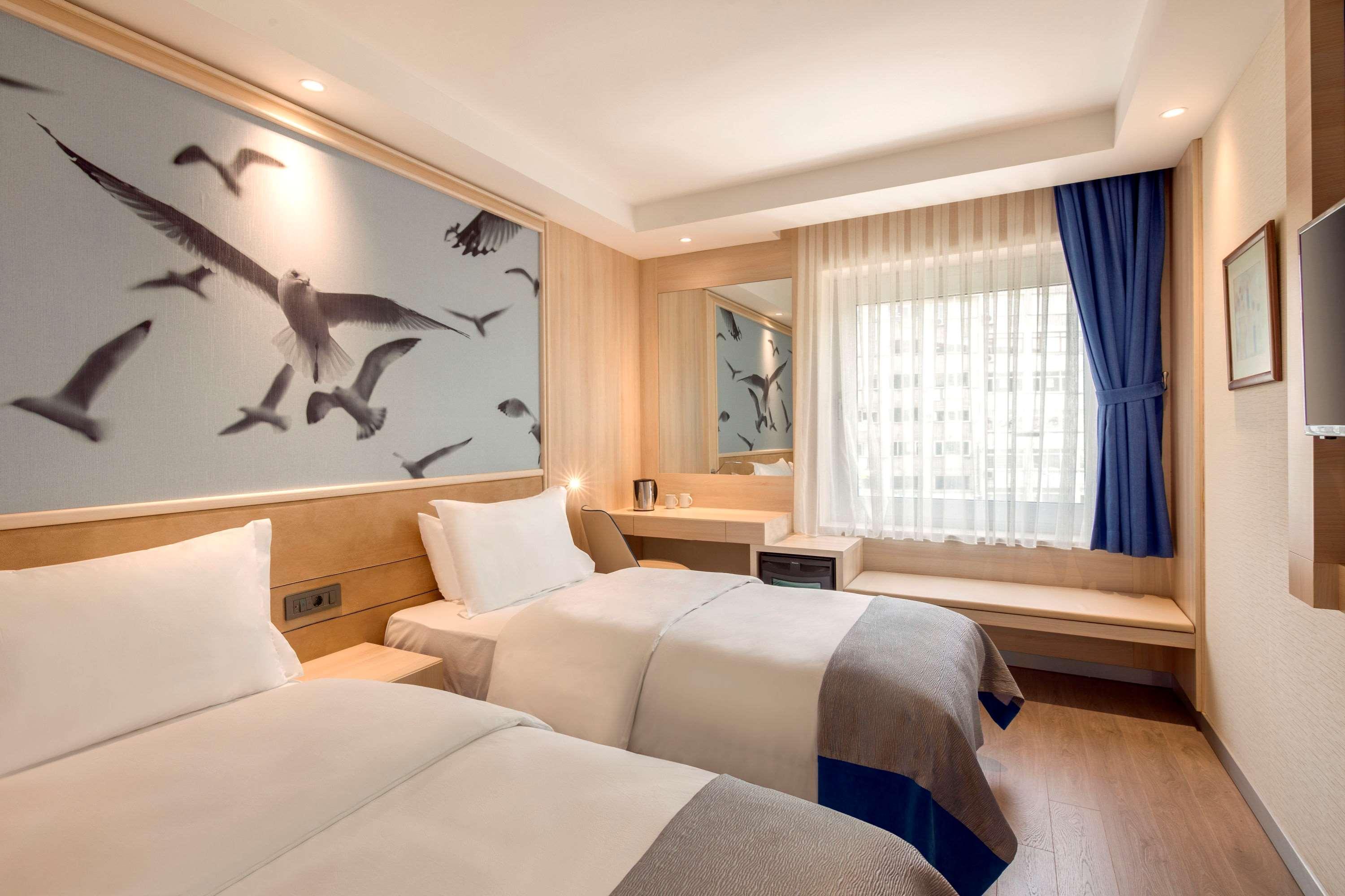 Hotel Ramada By Wyndham Old