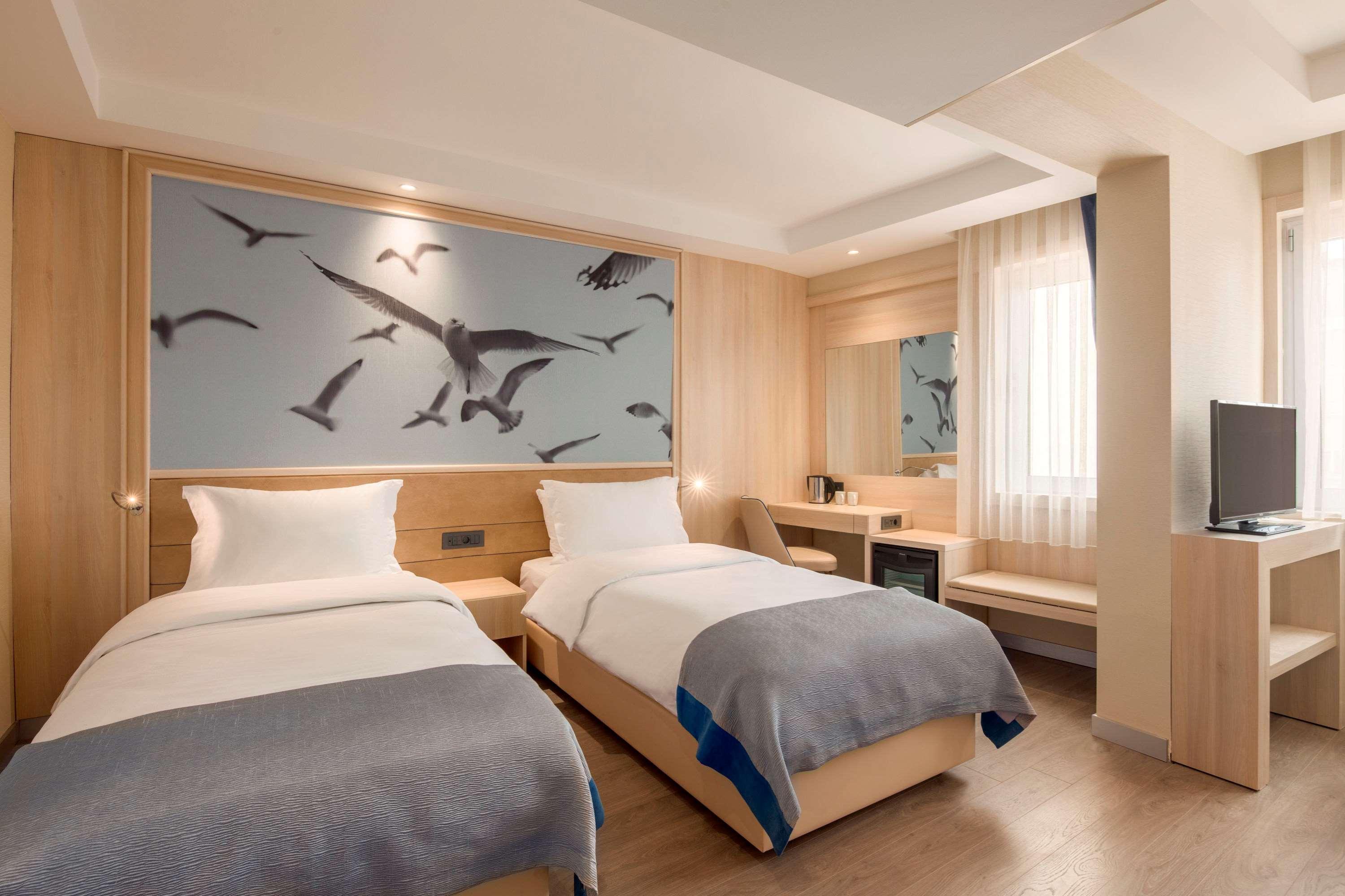 Hotel Ramada By Wyndham Old