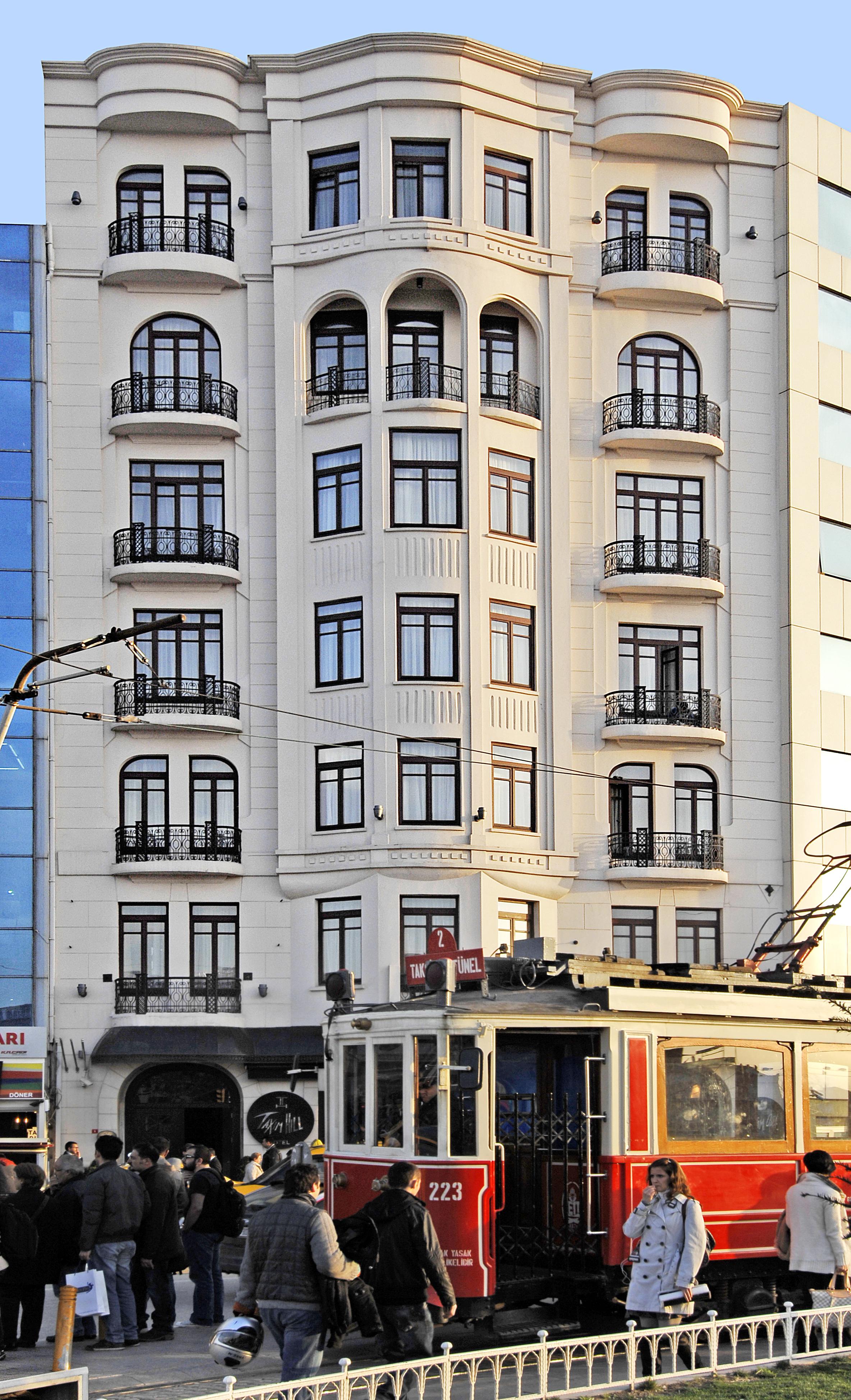 Taxim Hill 4*