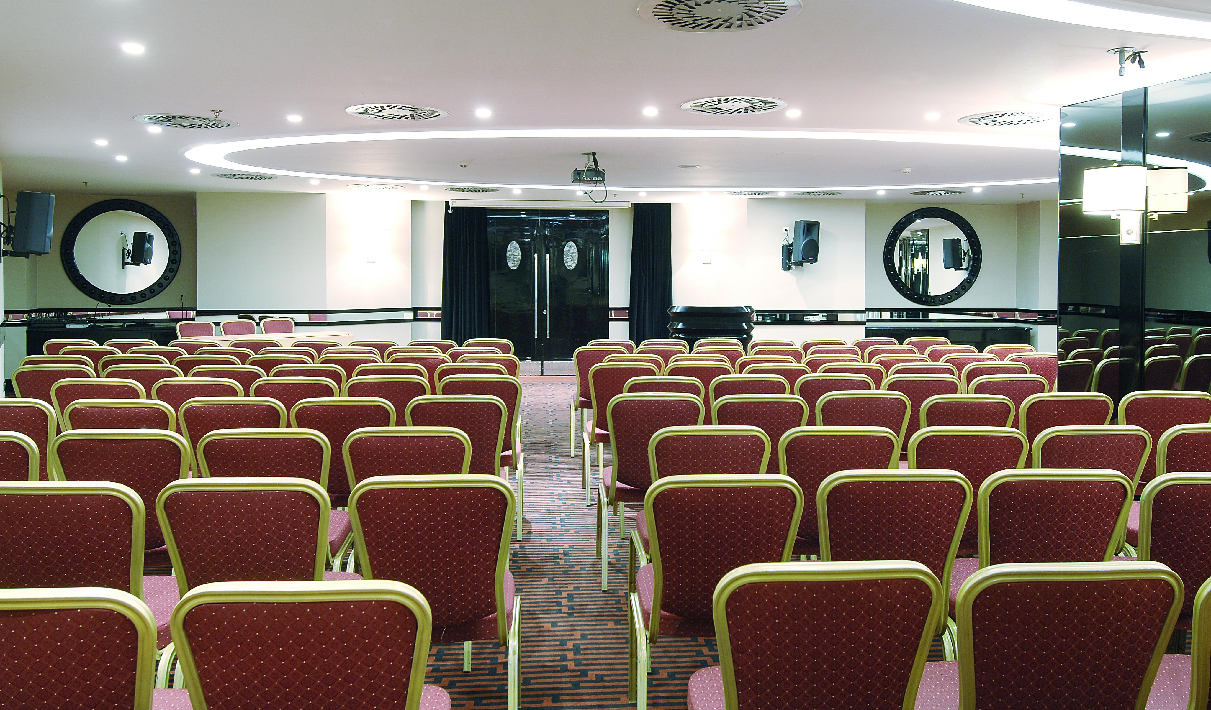 Hotel Taxim Hill 4*