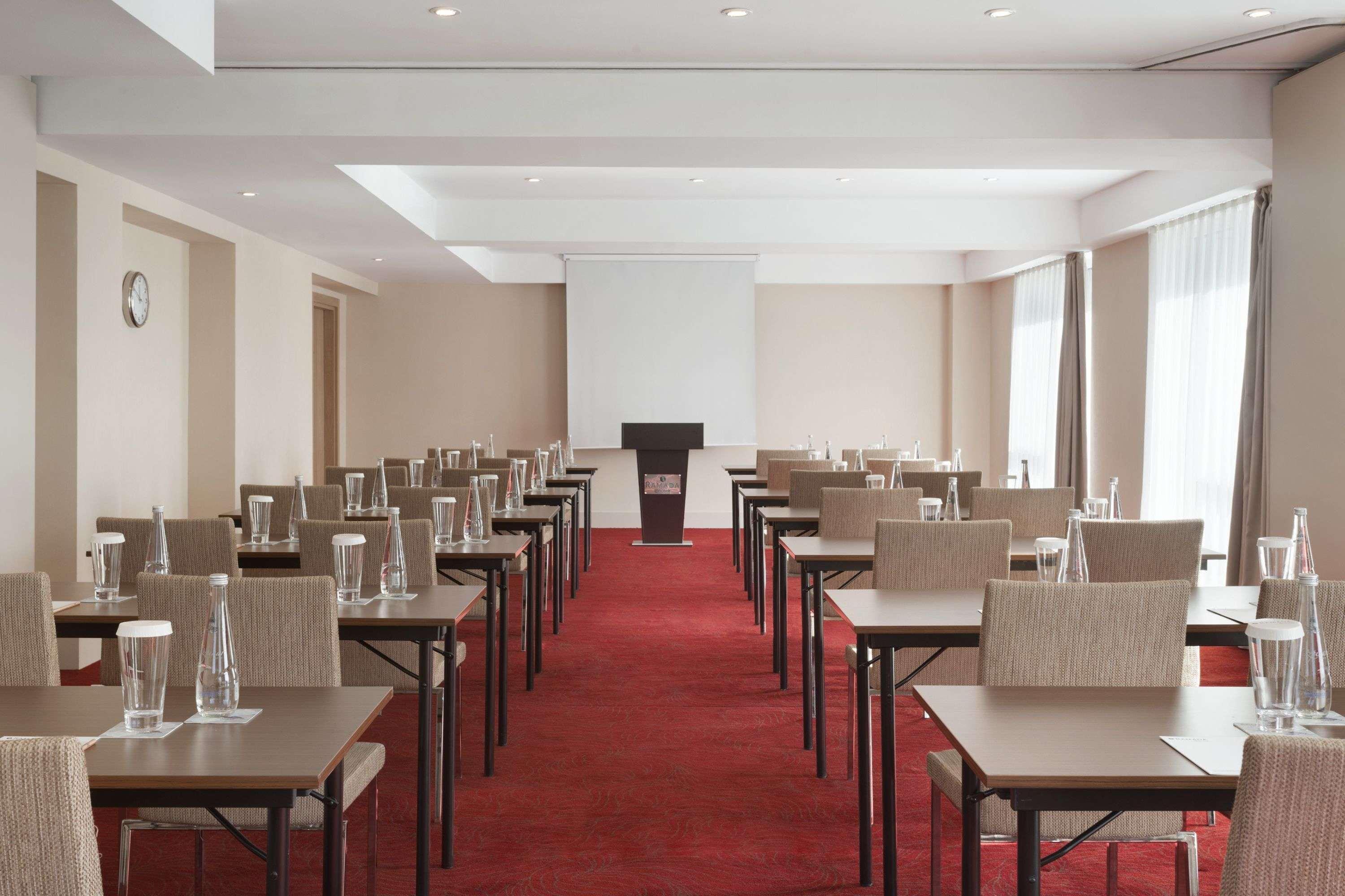 Hotel Ramada Encore Bayrampasa