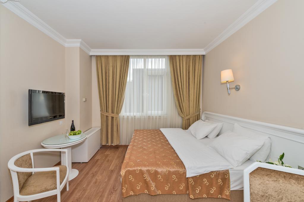 Fuar Hotel 3*