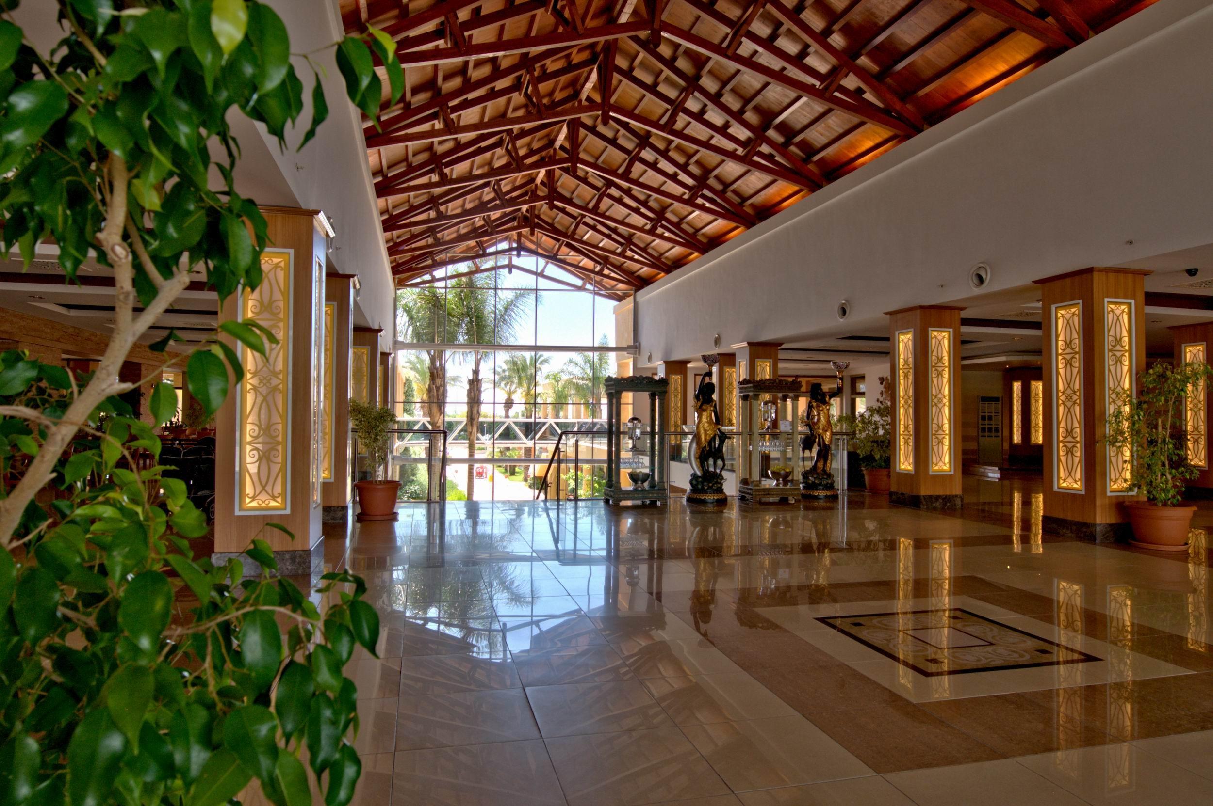 Hotel Tt Palace 4*