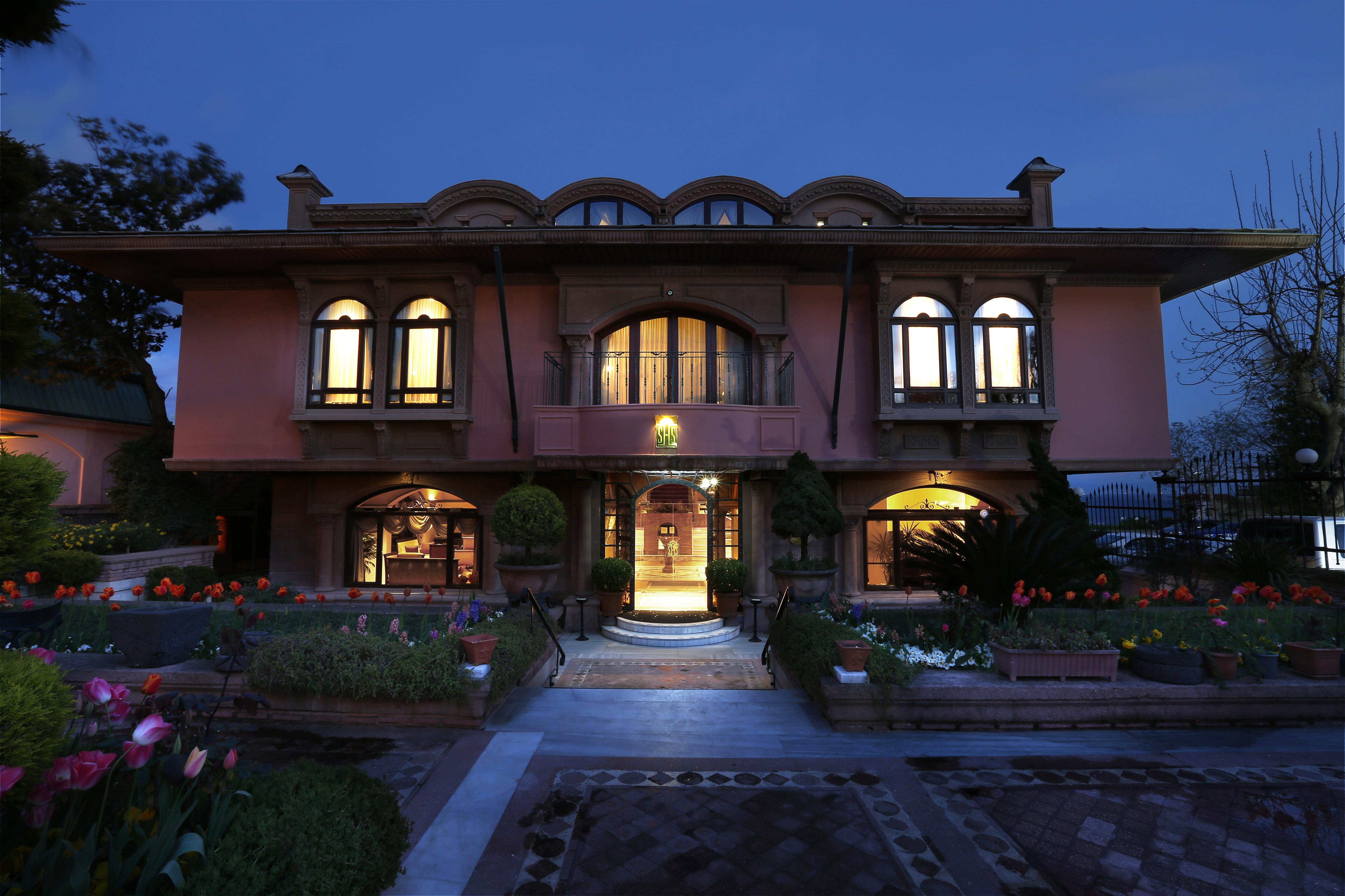 Sultanahmet Palace