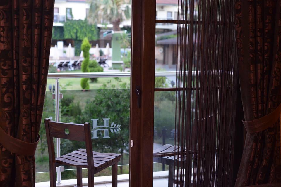 Deluxe Hotel 4*
