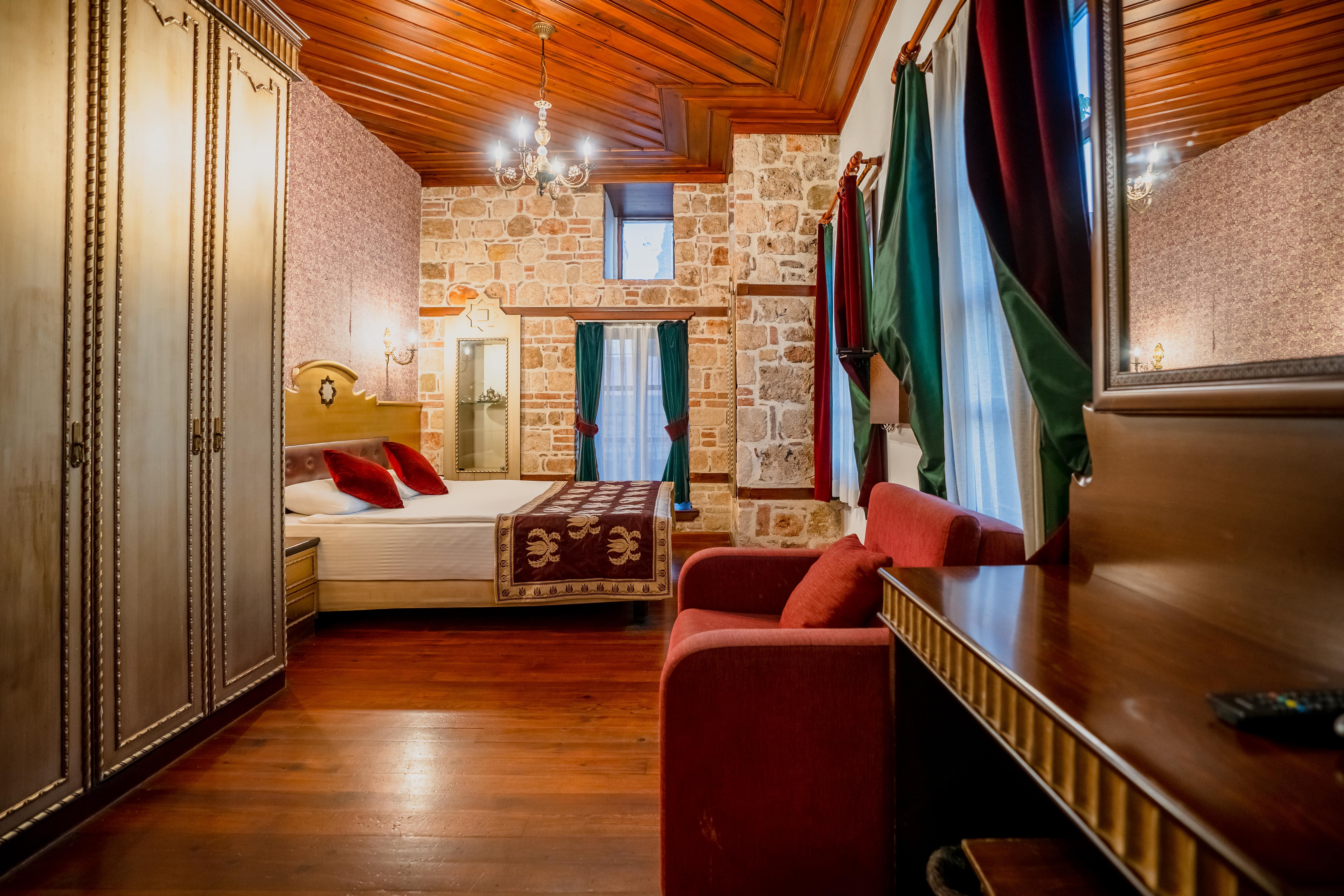Mediterra Art Hotel 4*