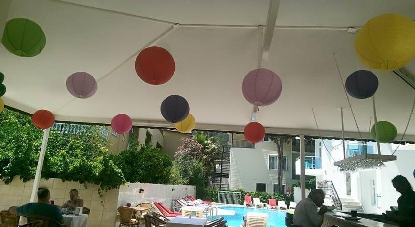 Tolan Aparthotel 3*