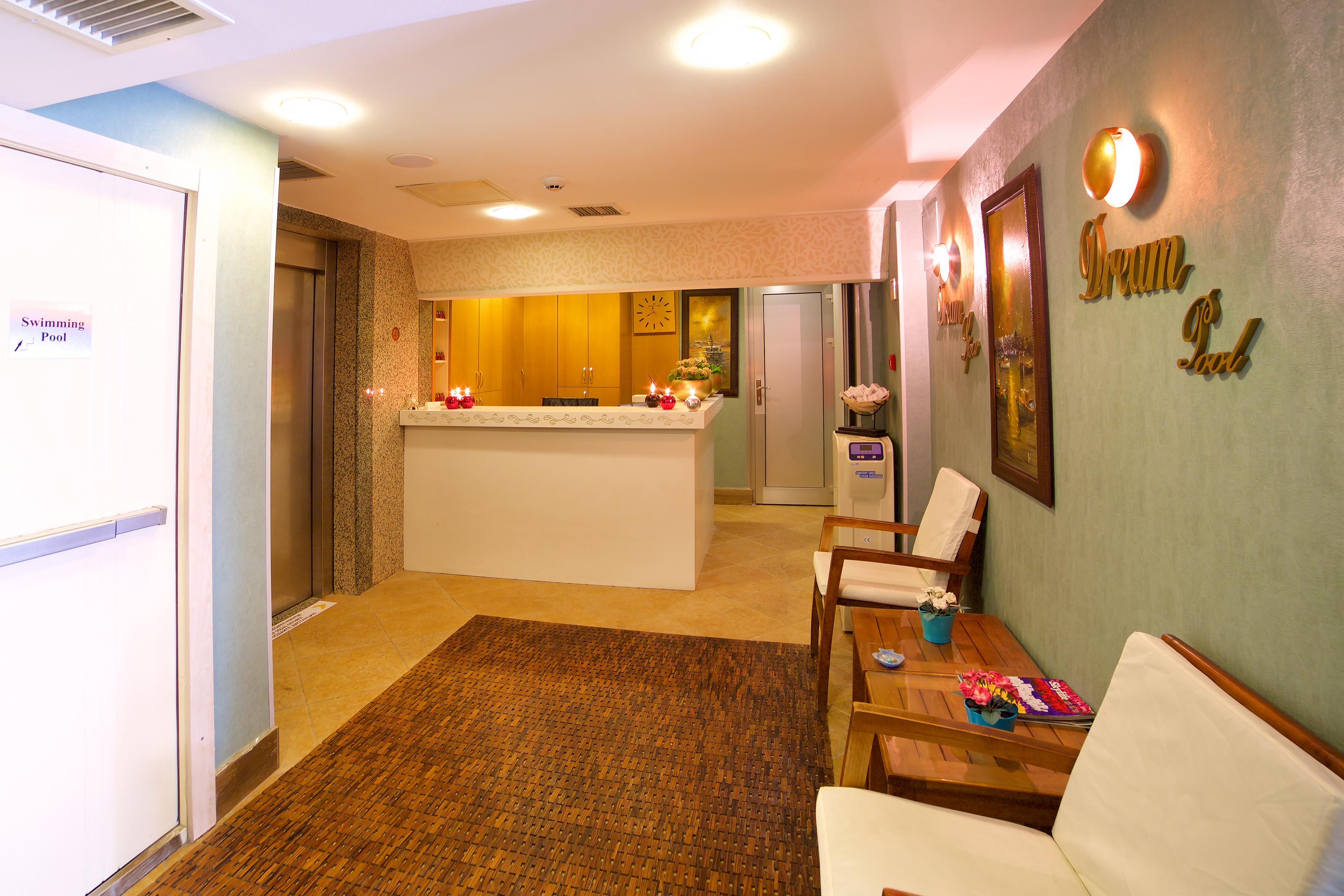 Hotel Zagreb 4*
