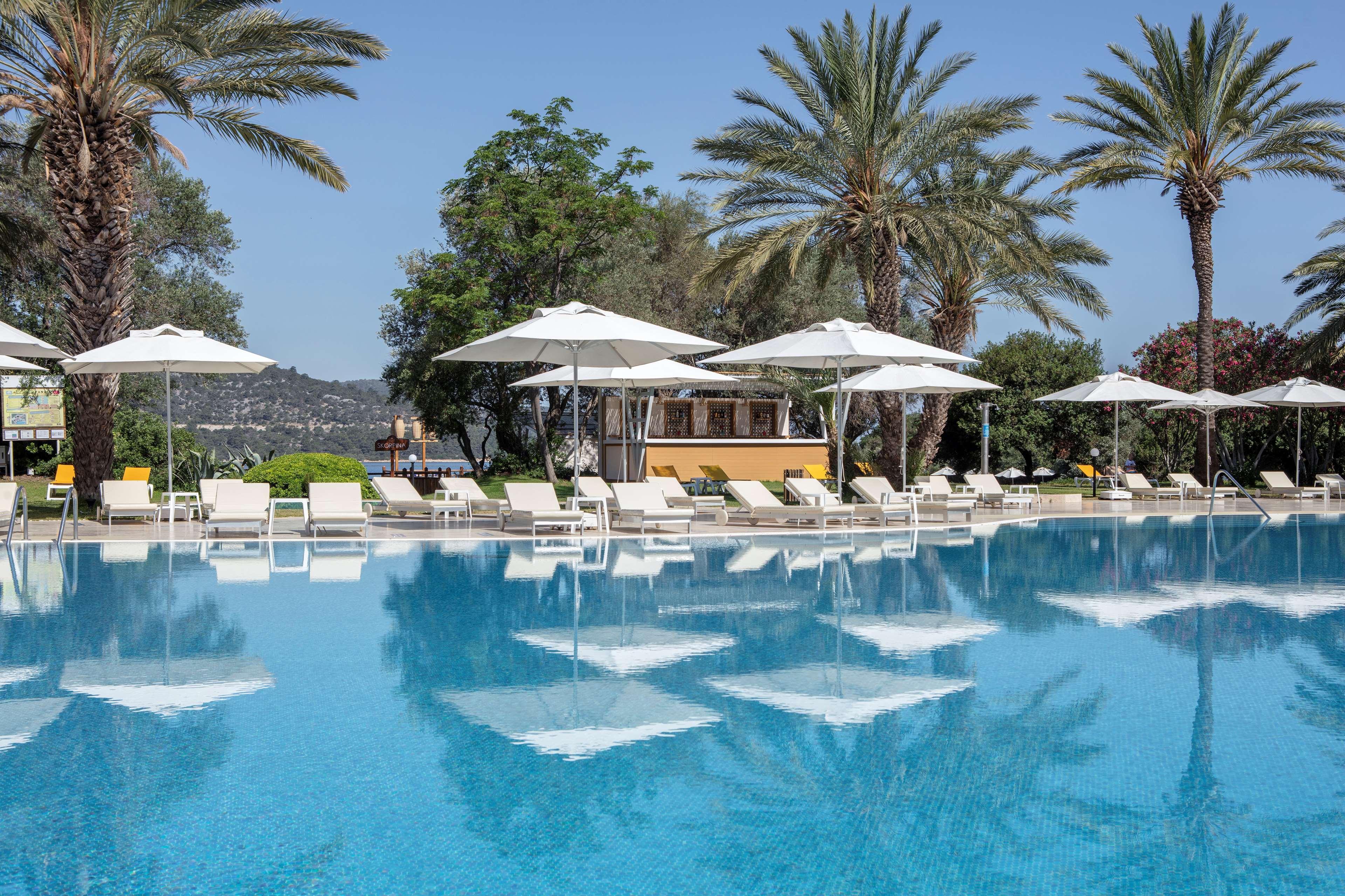 Doubletree By Hilton Bodrum Isil Club Ultra Resort Torba